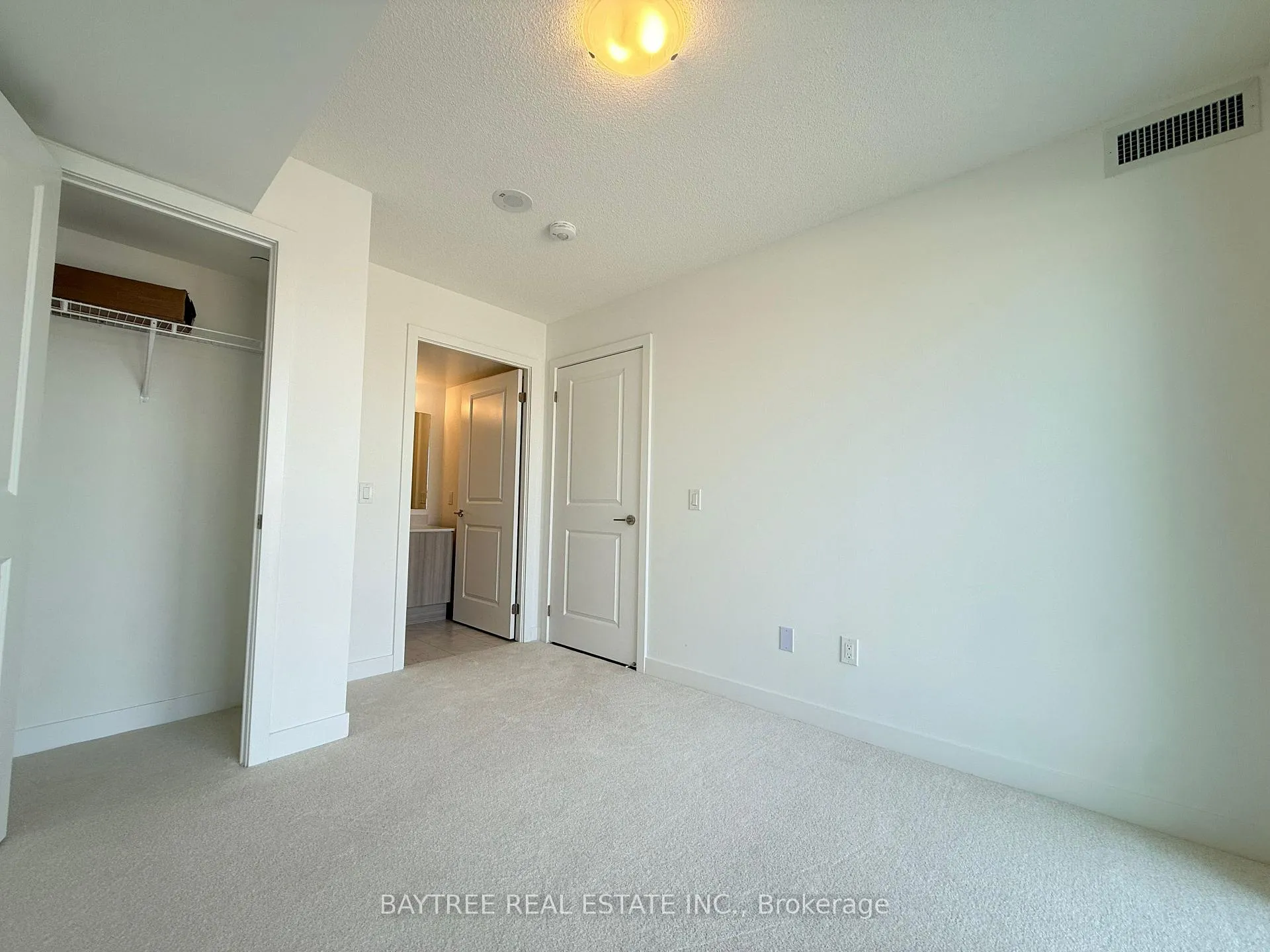 Photo 16 of Unit 801, 1010 Sandy Beach Road, Pickering, Bay Ridges — HOMEH