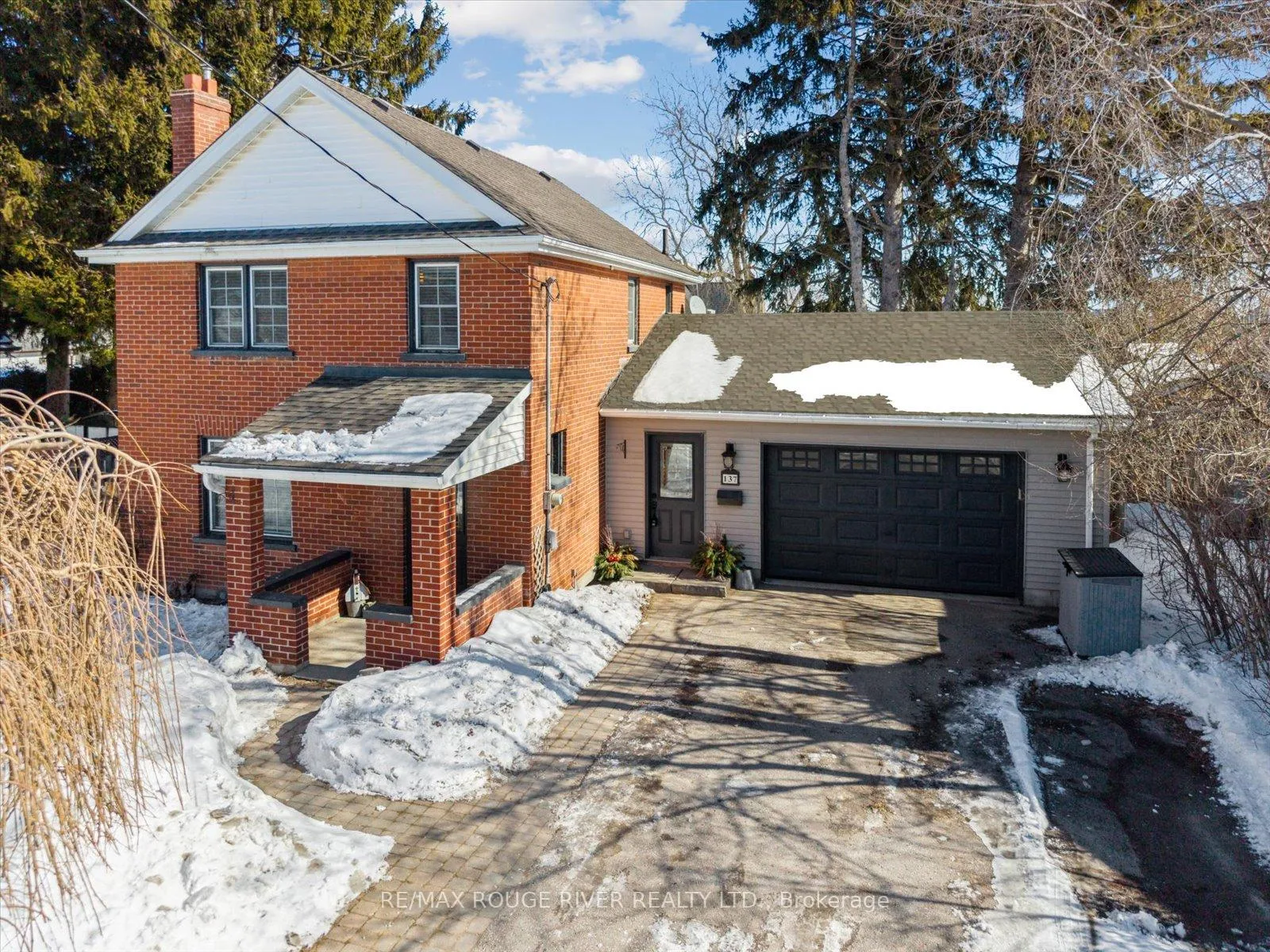 Photo 1 of 137 Elgin Street, Clarington, Bowmanville — HOMEH