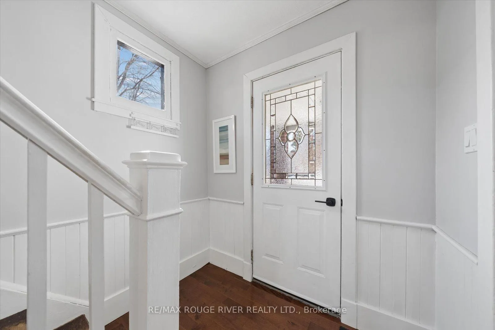 Photo 6 of 137 Elgin Street, Clarington, Bowmanville — HOMEH