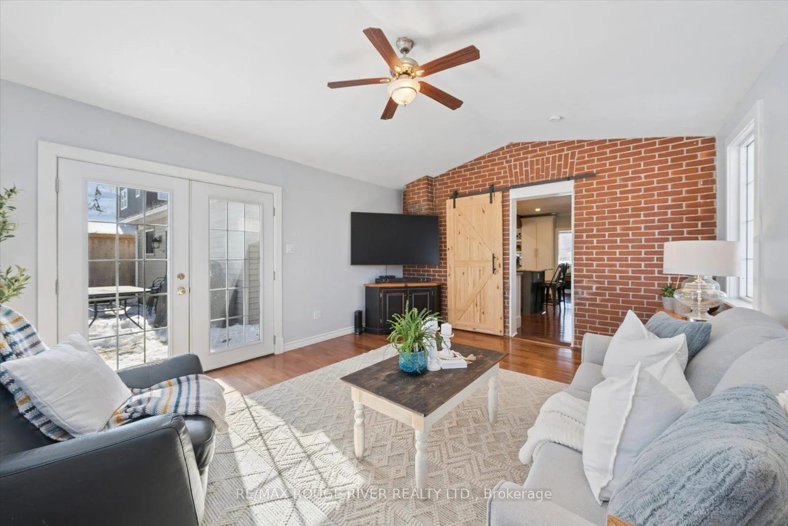 Photo 18 of 137 Elgin Street, Clarington, Bowmanville — HOMEH