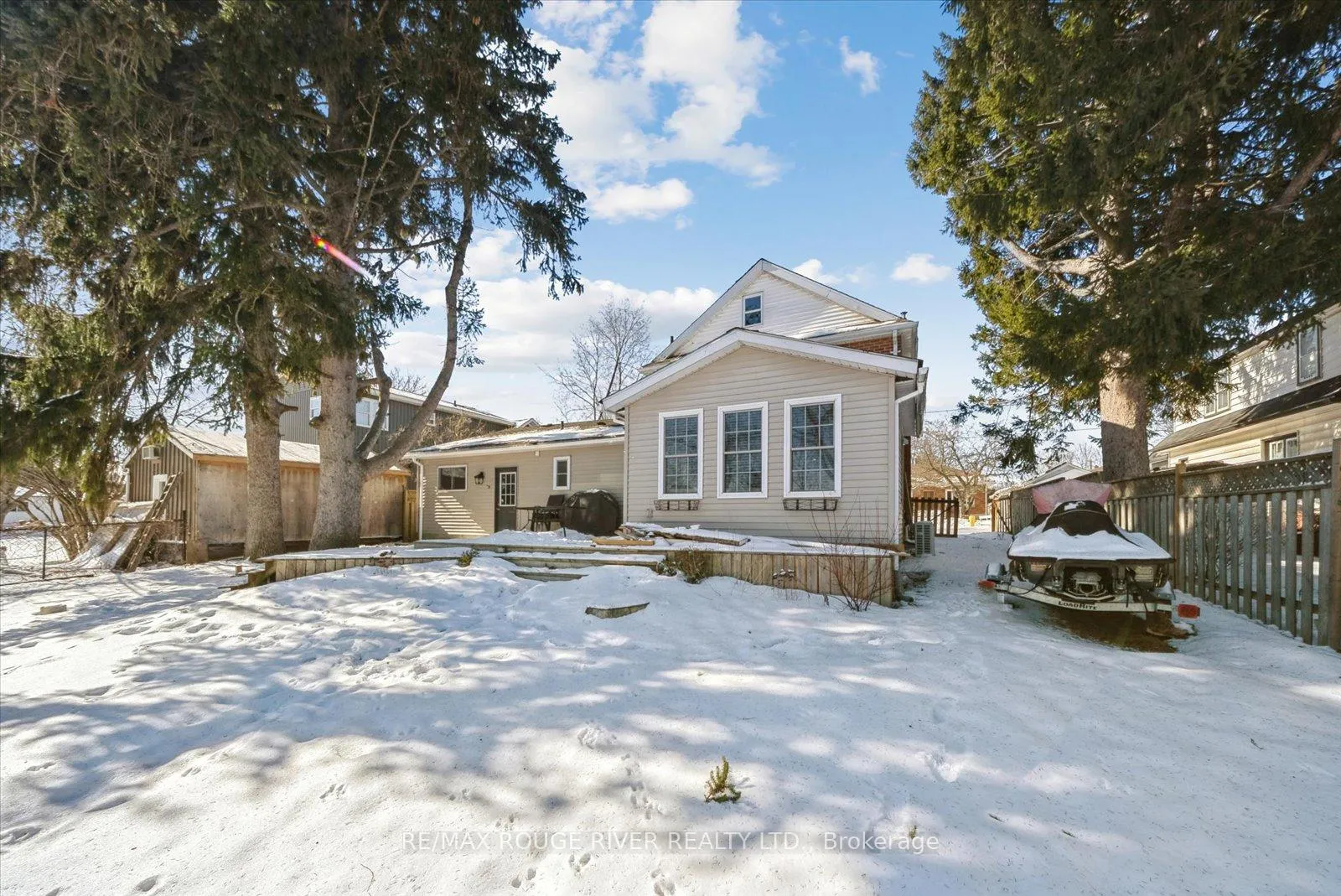 Photo 40 of 137 Elgin Street, Clarington, Bowmanville — HOMEH