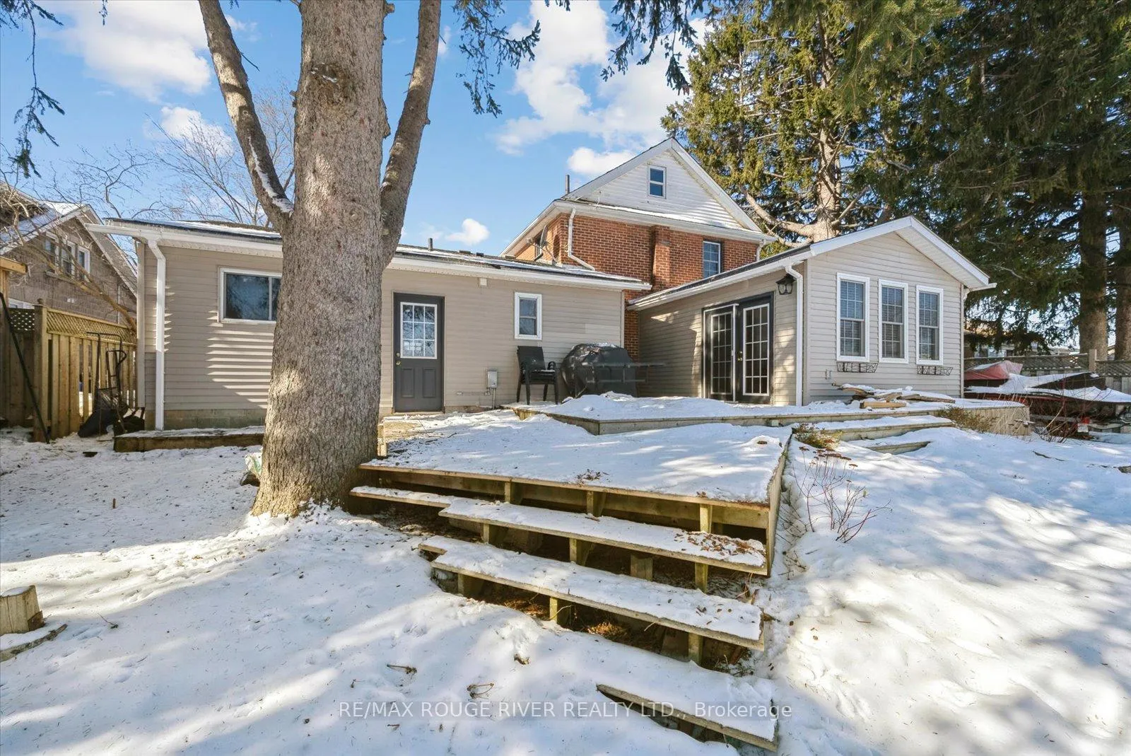 Photo 41 of 137 Elgin Street, Clarington, Bowmanville — HOMEH