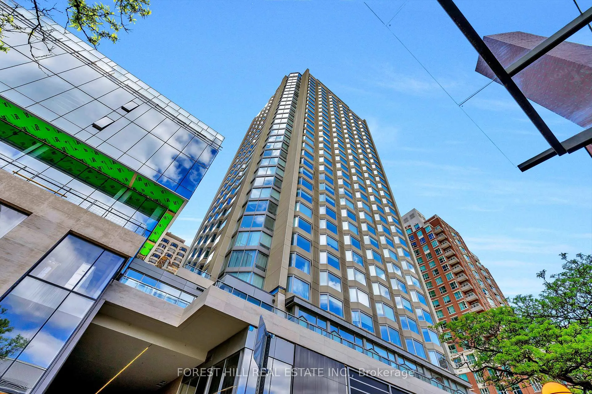 Front of Unit 412, 155 Yorkville Avenue