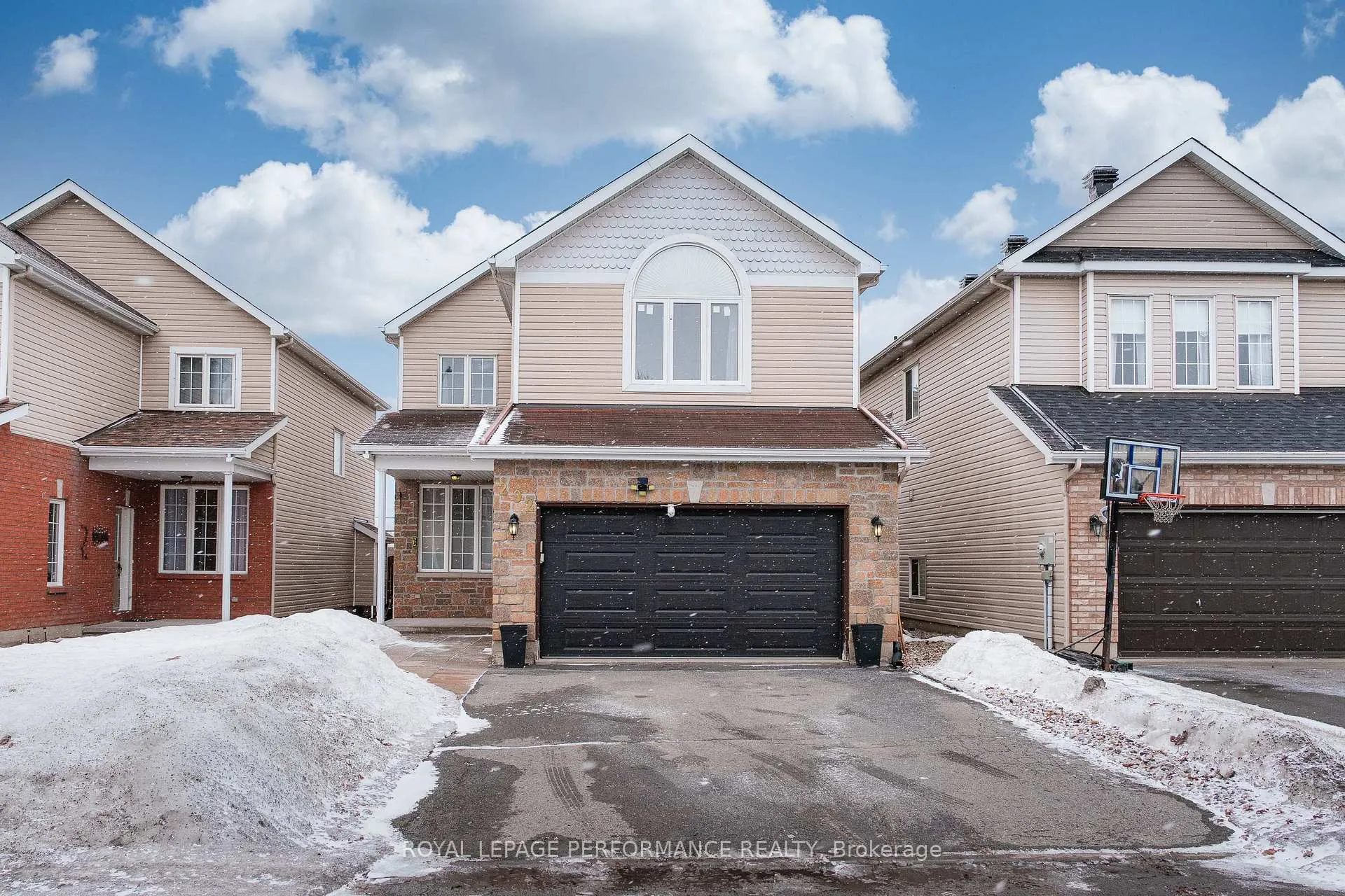 Front of 292 Rustic Hills Crescent