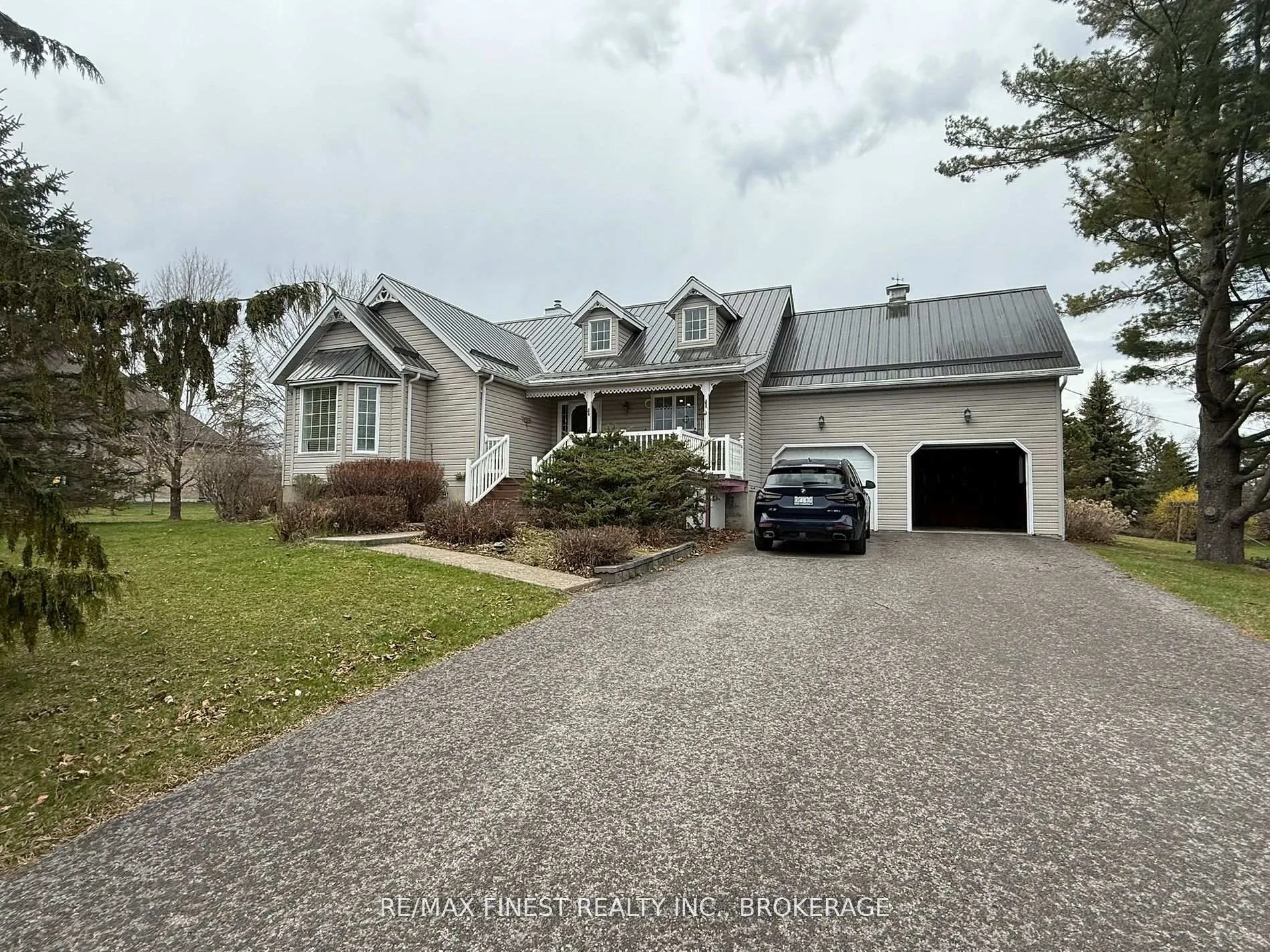 Photo 1 of 4602 Deer Run Way, Frontenac, Frontenac South — HOMEH