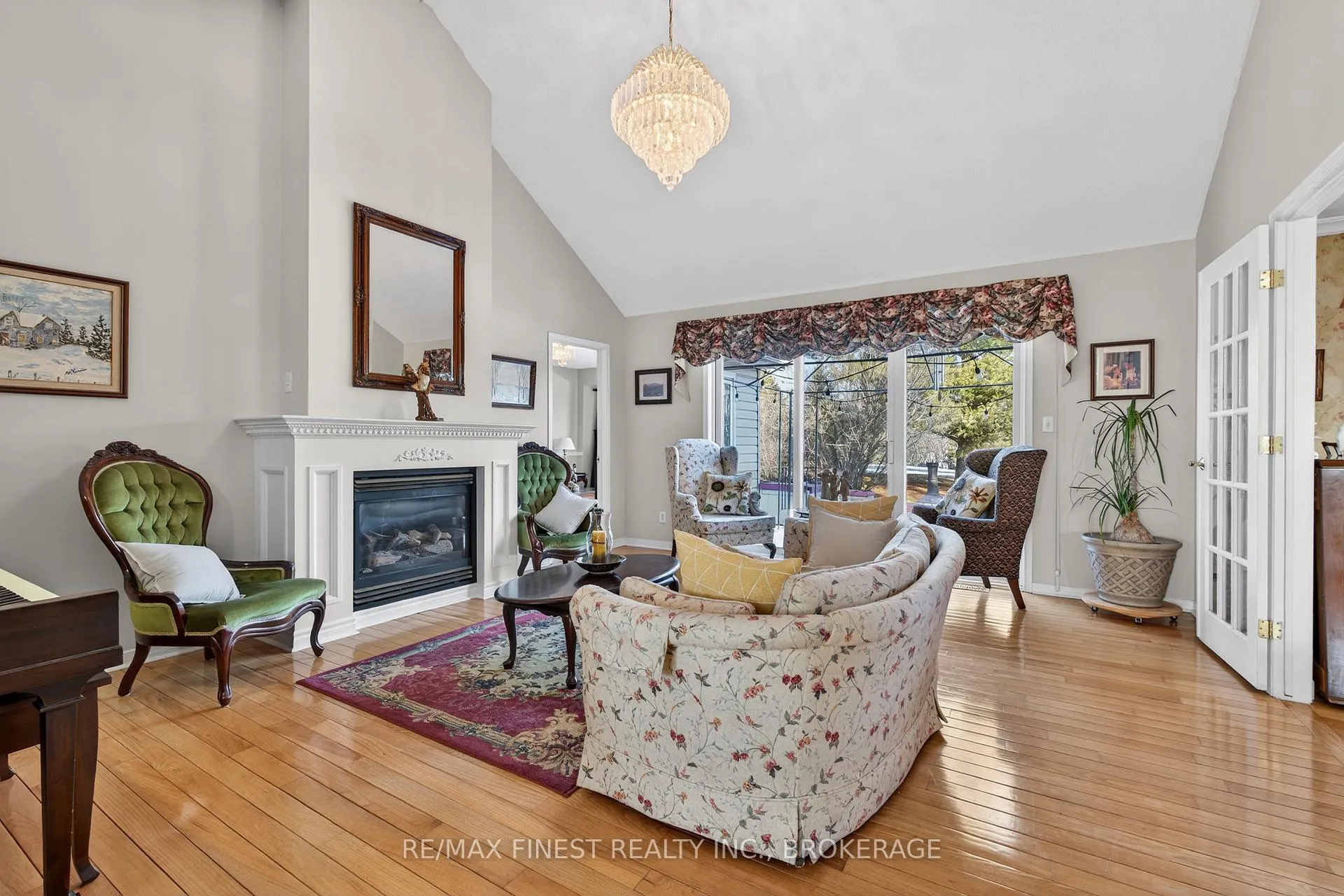 Photo 7 of 4602 Deer Run Way, Frontenac, Frontenac South — HOMEH