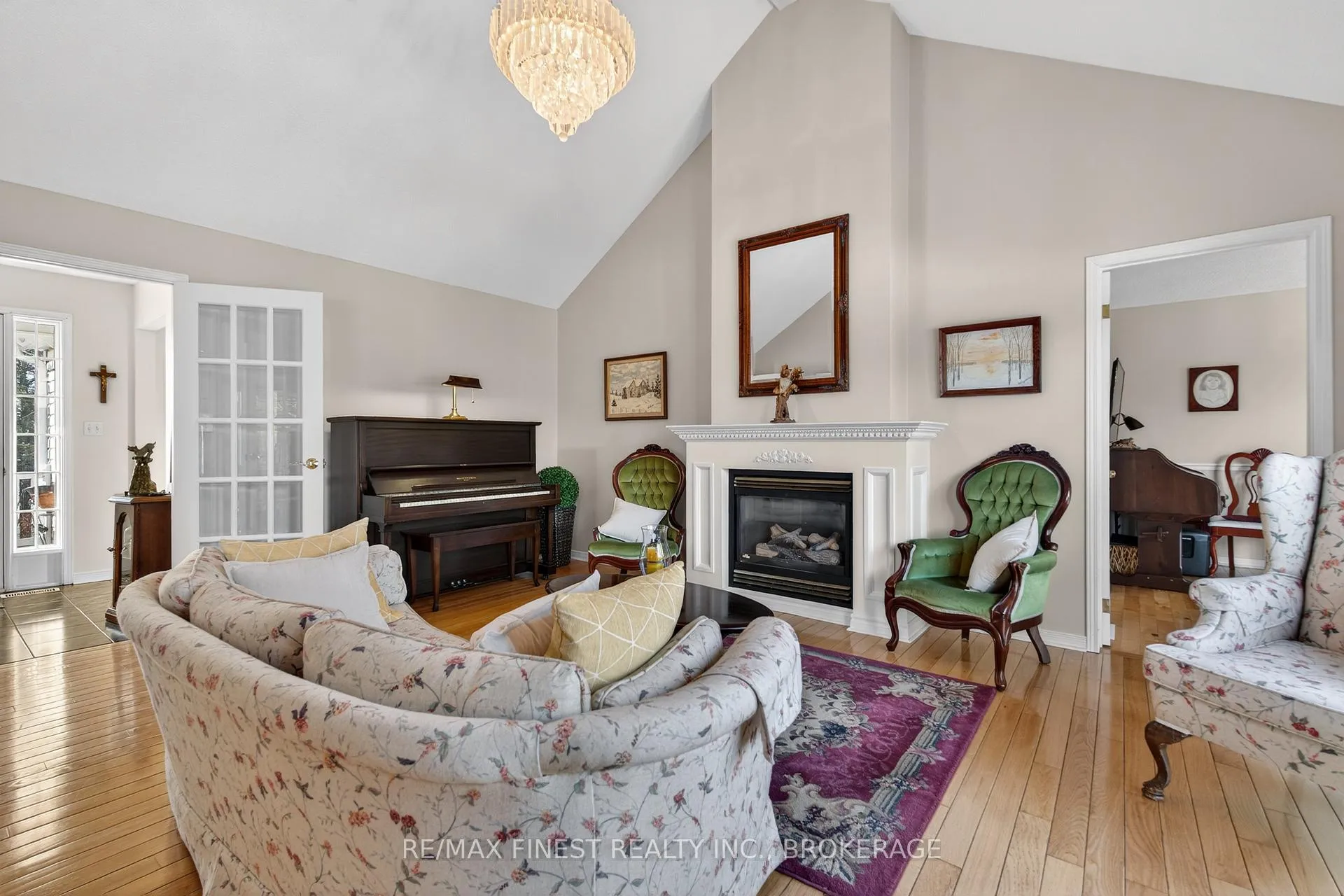 Photo 8 of 4602 Deer Run Way, Frontenac, Frontenac South — HOMEH