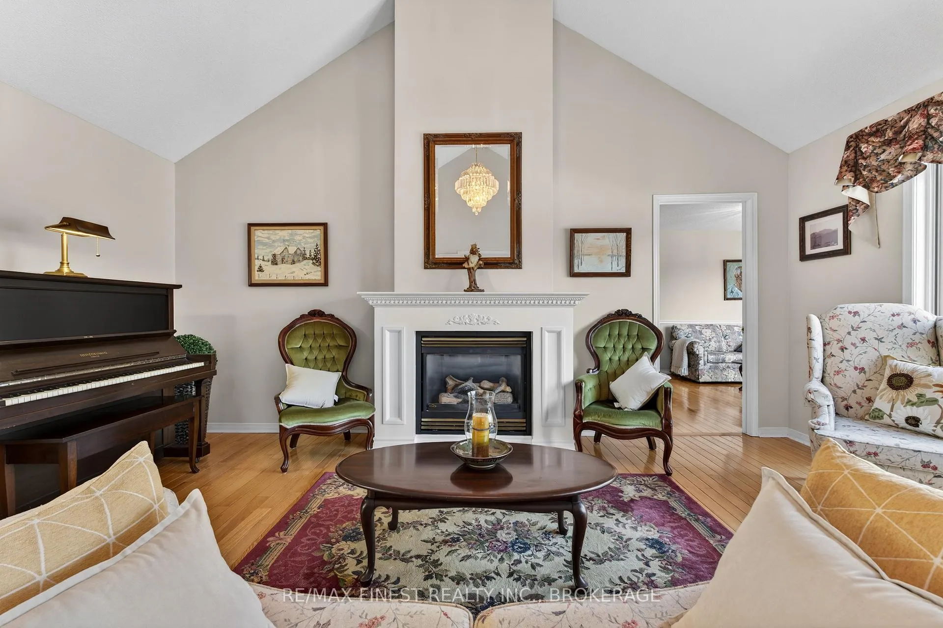 Photo 9 of 4602 Deer Run Way, Frontenac, Frontenac South — HOMEH