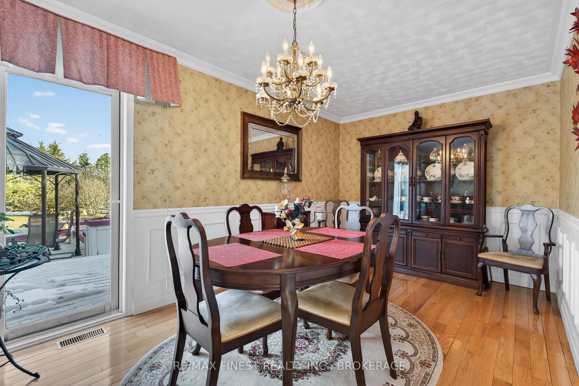 Photo 12 of 4602 Deer Run Way, Frontenac, Frontenac South — HOMEH