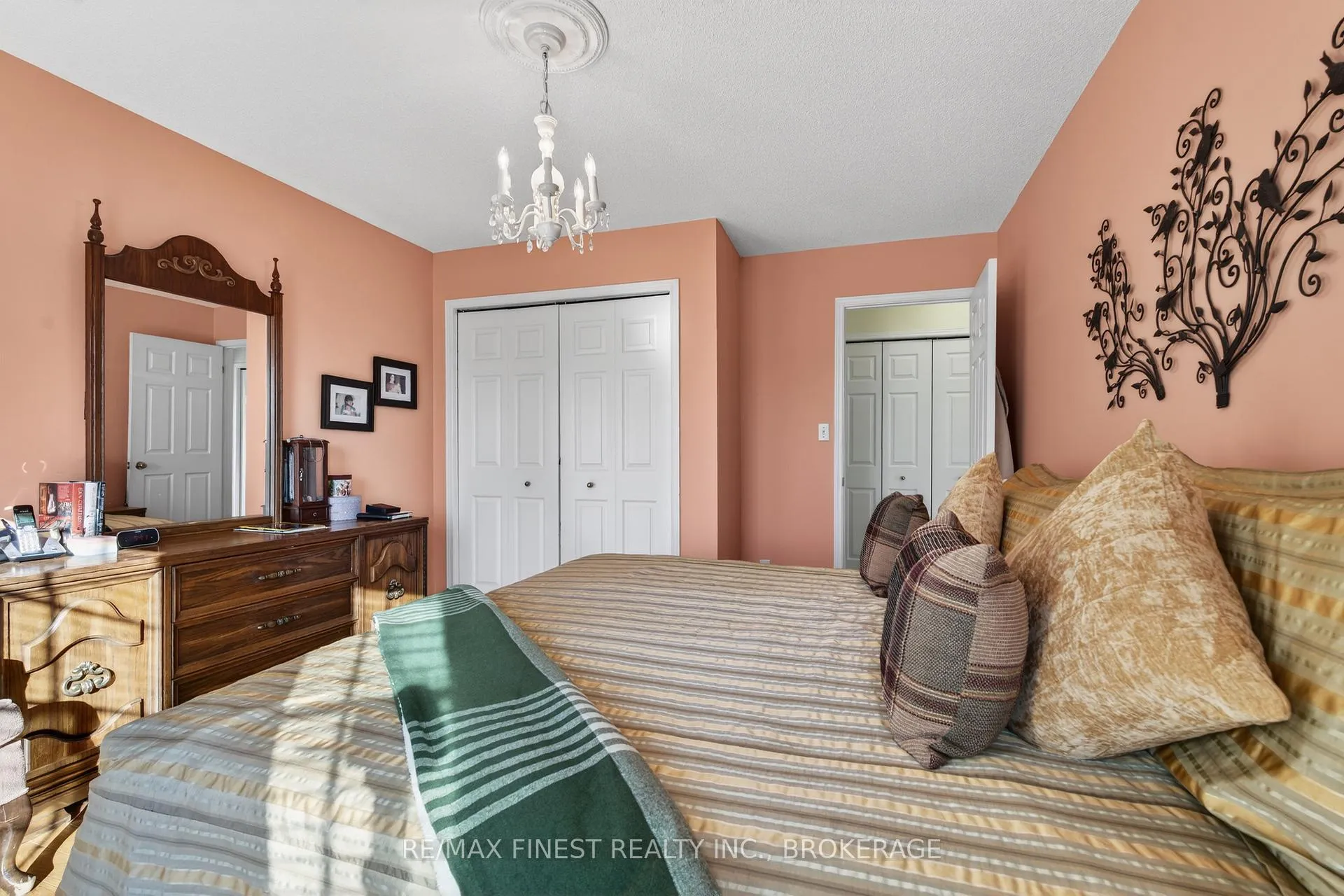 Photo 21 of 4602 Deer Run Way, Frontenac, Frontenac South — HOMEH