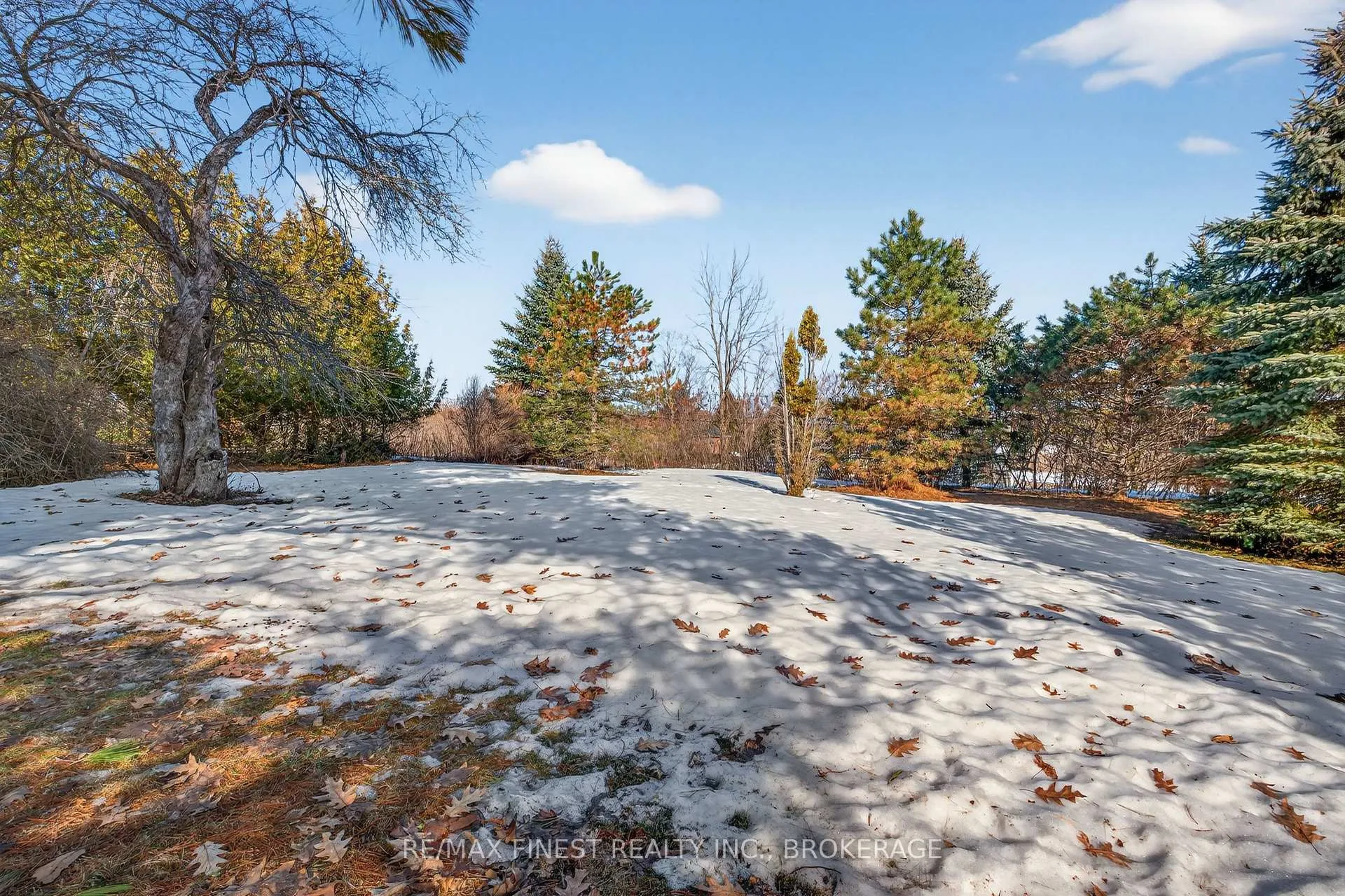 Photo 35 of 4602 Deer Run Way, Frontenac, Frontenac South — HOMEH