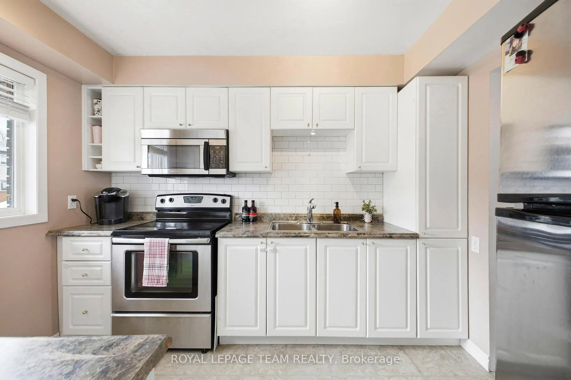 Photo 5 of 3017 Olympic Way, Ottawa, Blossom Park/Leitrim — HOMEH