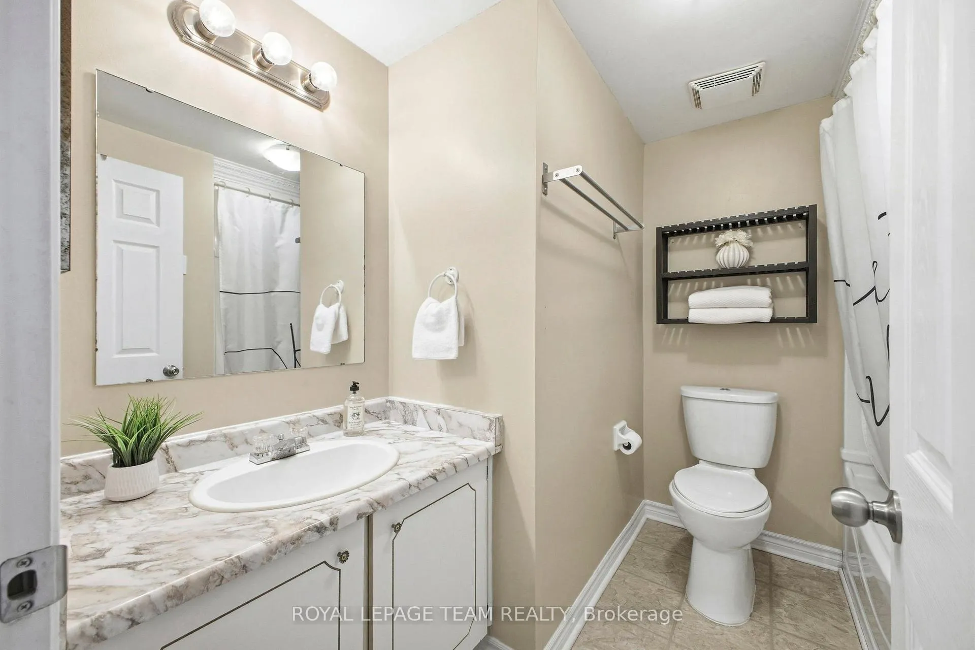 Photo 20 of 3017 Olympic Way, Ottawa, Blossom Park/Leitrim — HOMEH
