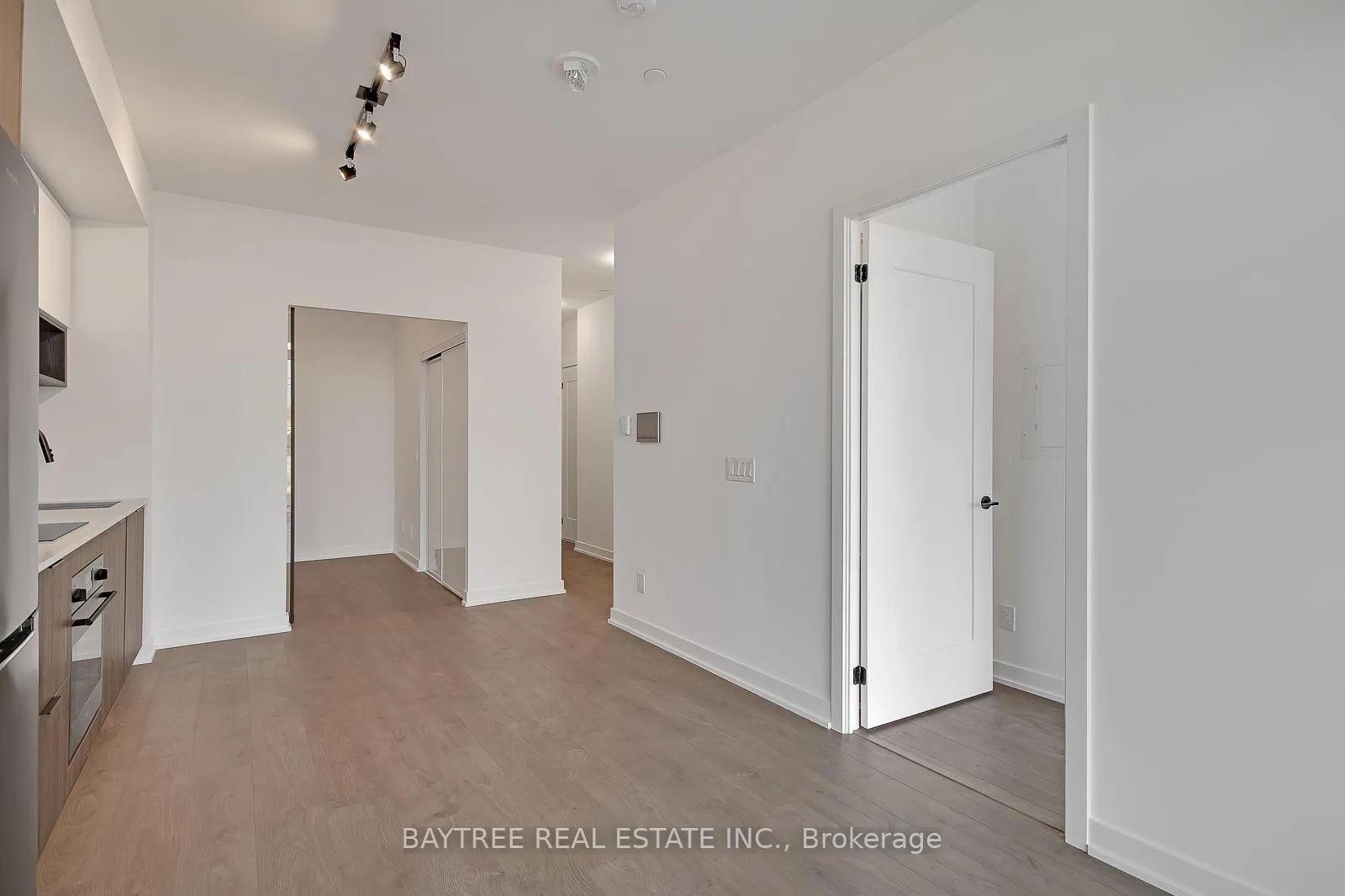 Photo 12 of Unit 407, 5 Defries Street, Toronto, Regent Park — HOMEH