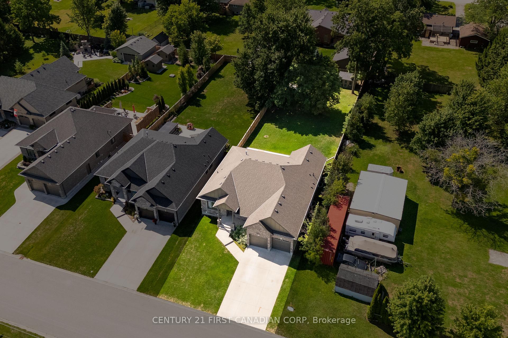 Photo 5 of 245 Walnut Street, Lucan Biddulph, Lucan — HOMEH