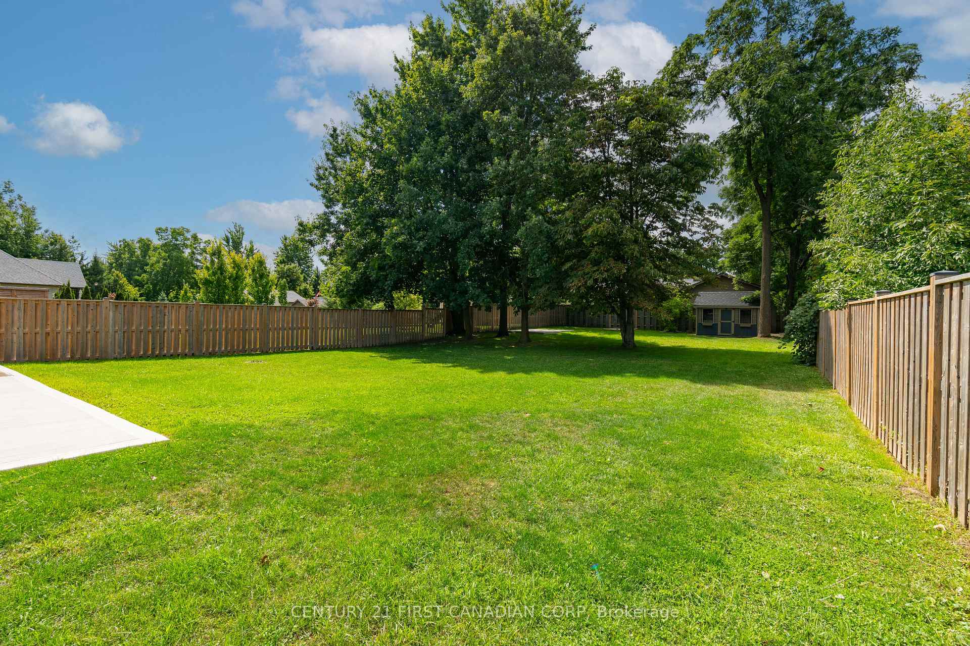 Photo 14 of 245 Walnut Street, Lucan Biddulph, Lucan — HOMEH