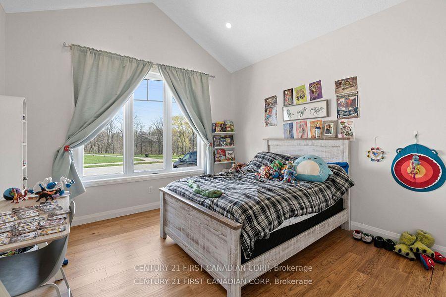 Photo 31 of 245 Walnut Street, Lucan Biddulph, Lucan — HOMEH