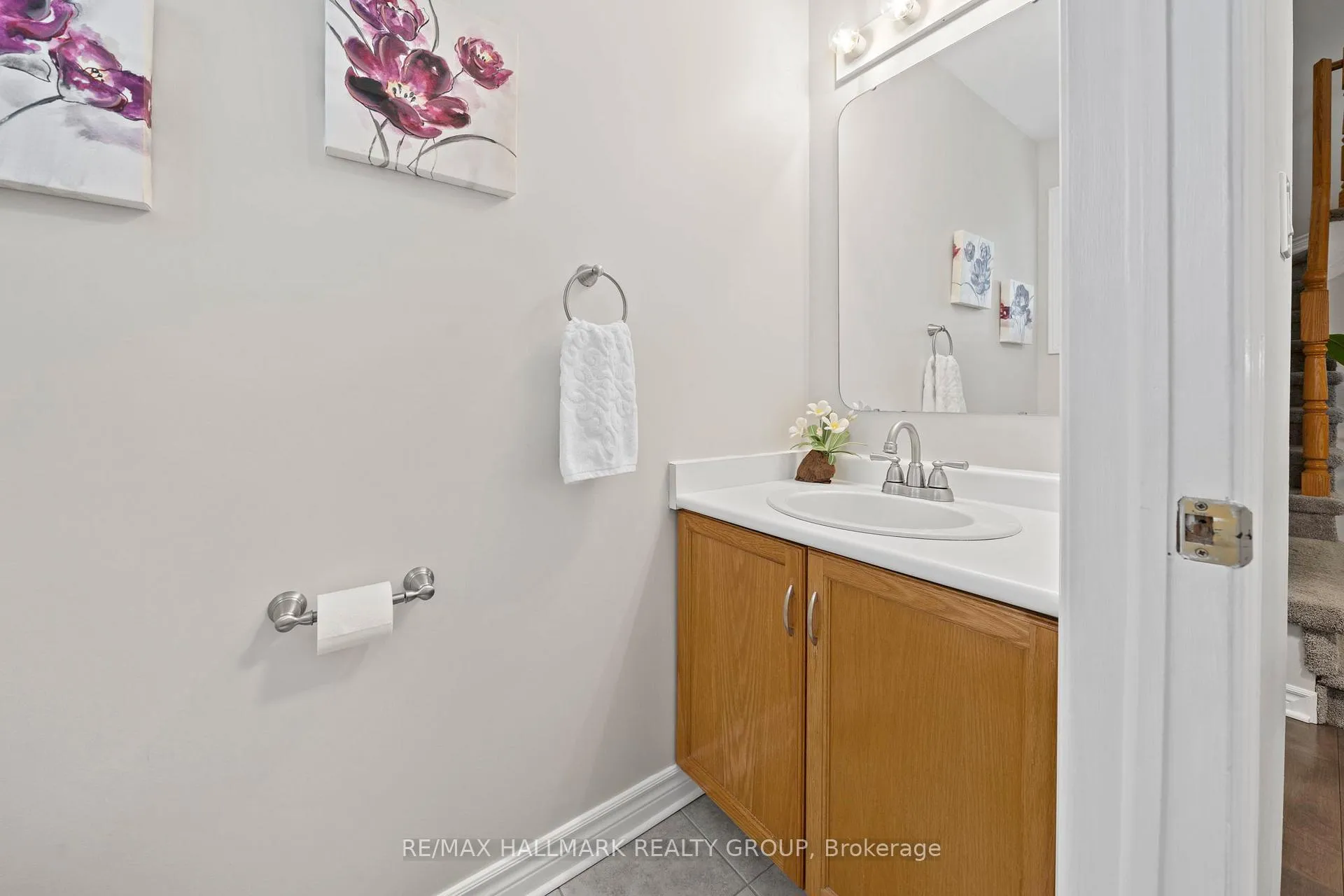 Photo 3 of 36 Cedarock Drive, Ottawa, Kanata - Bridlewood — HOMEH