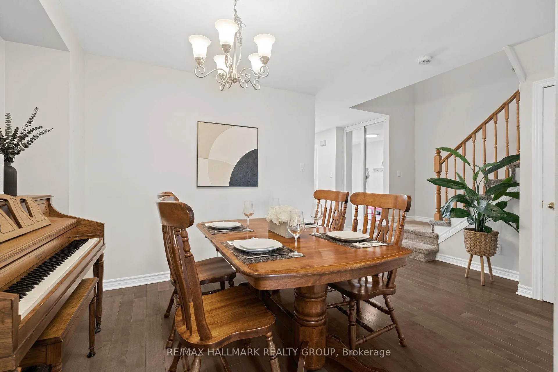 Photo 6 of 36 Cedarock Drive, Ottawa, Kanata - Bridlewood — HOMEH