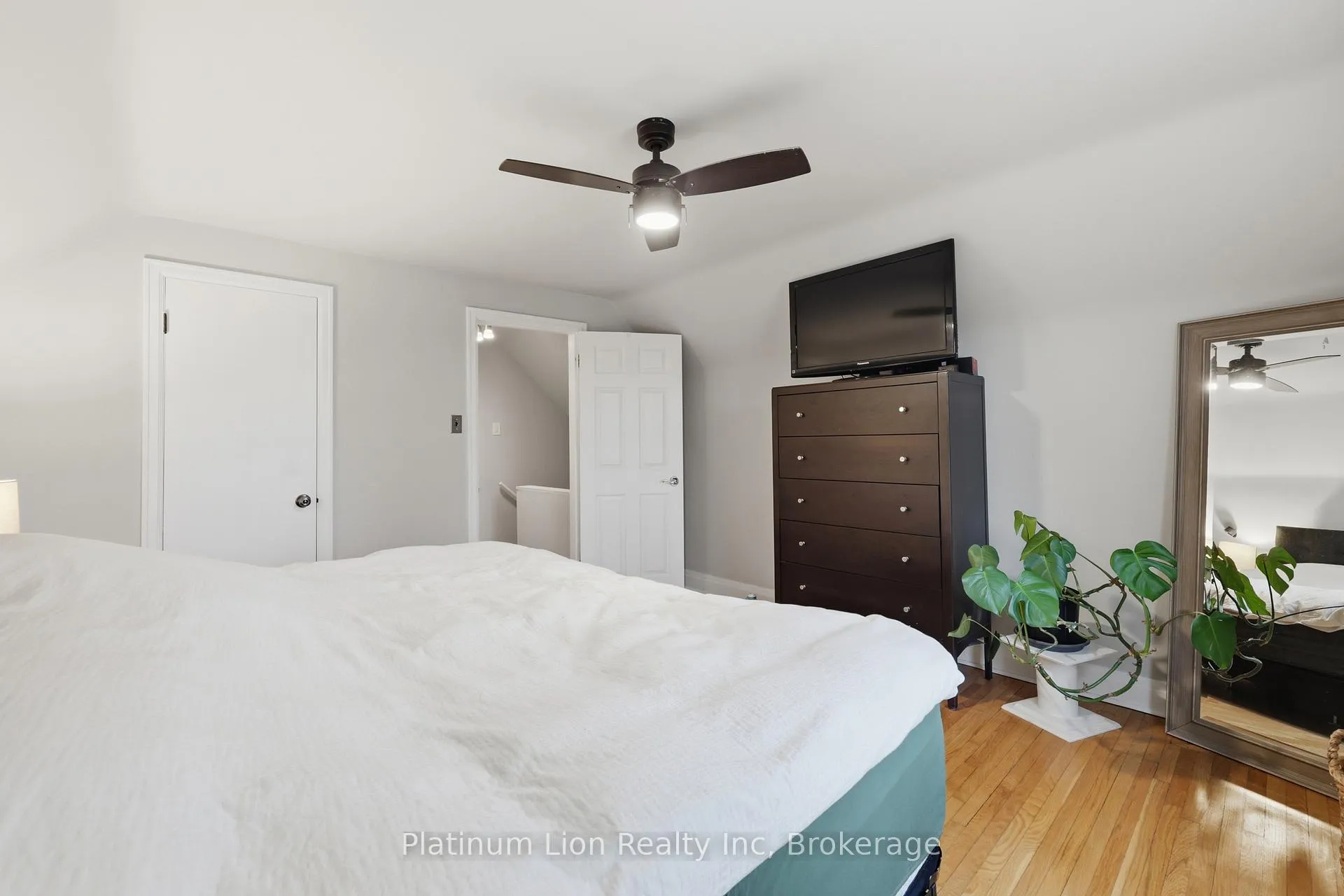 Photo 20 of 258 Cloverdale Avenue, Hamilton, Rosedale — HOMEH