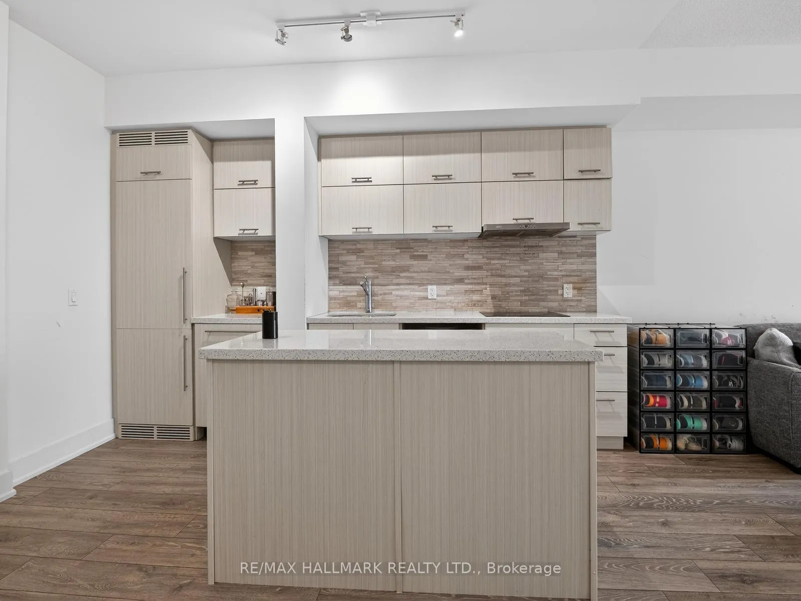 Photo 4 of Unit 1003, 180 Enterprise Boulevard, Markham, Unionville — HOMEH
