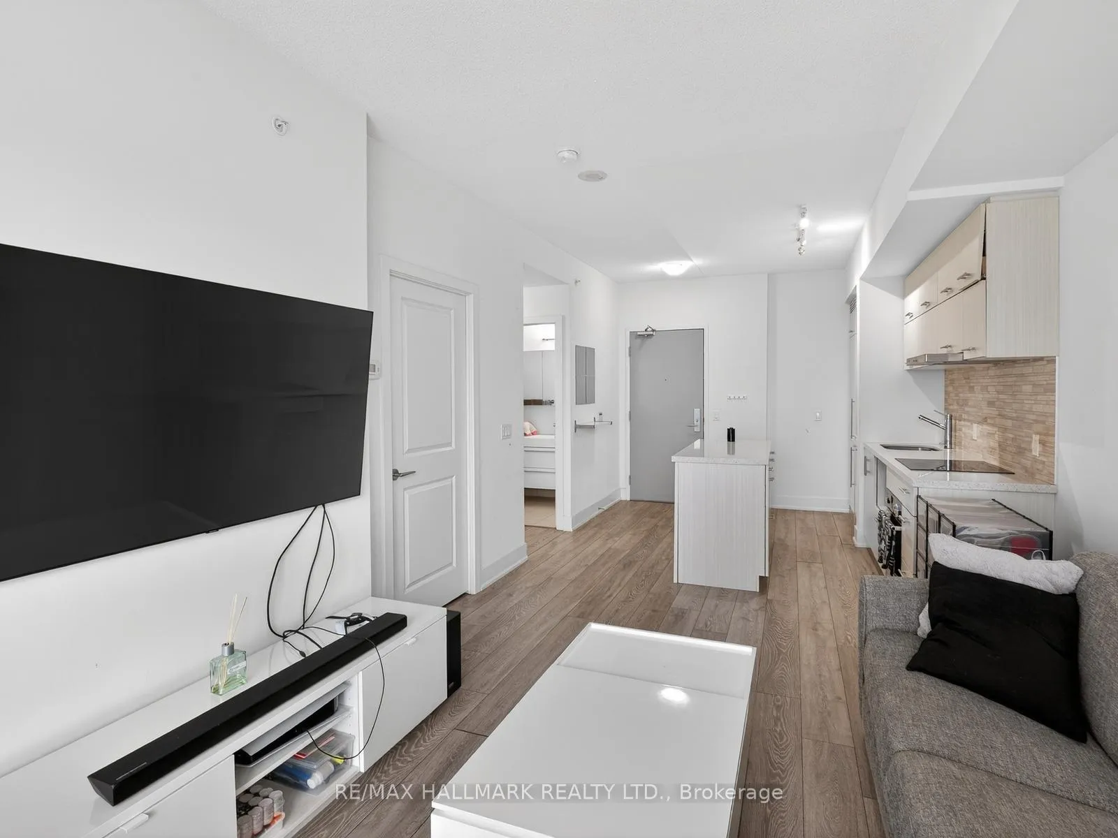 Photo 11 of Unit 1003, 180 Enterprise Boulevard, Markham, Unionville — HOMEH