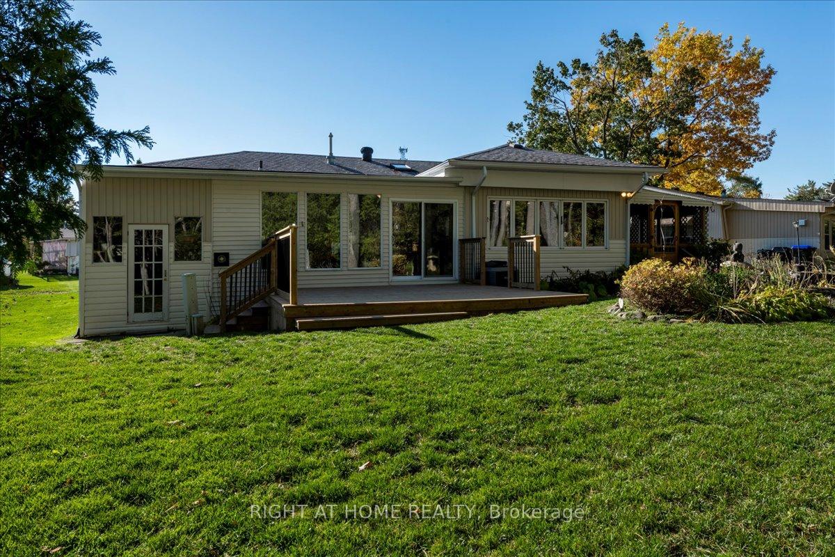 Photo 36 of 18 Riverview Circle, Innisfil, Rural Innisfil — HOMEH