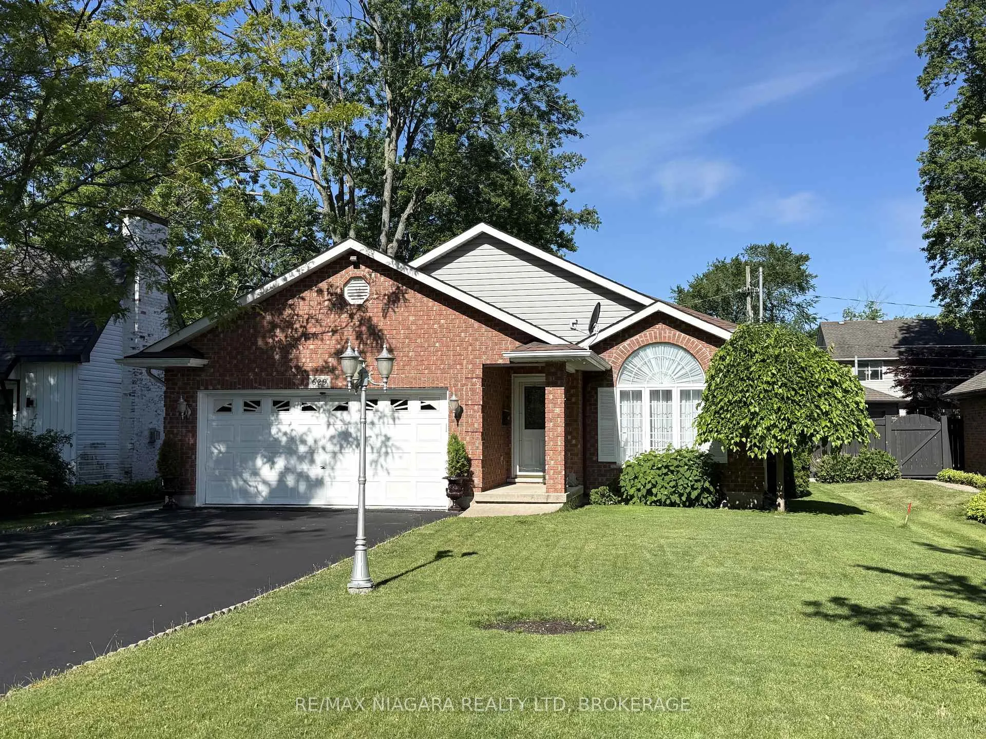 Photo of 629 Daytona Drive