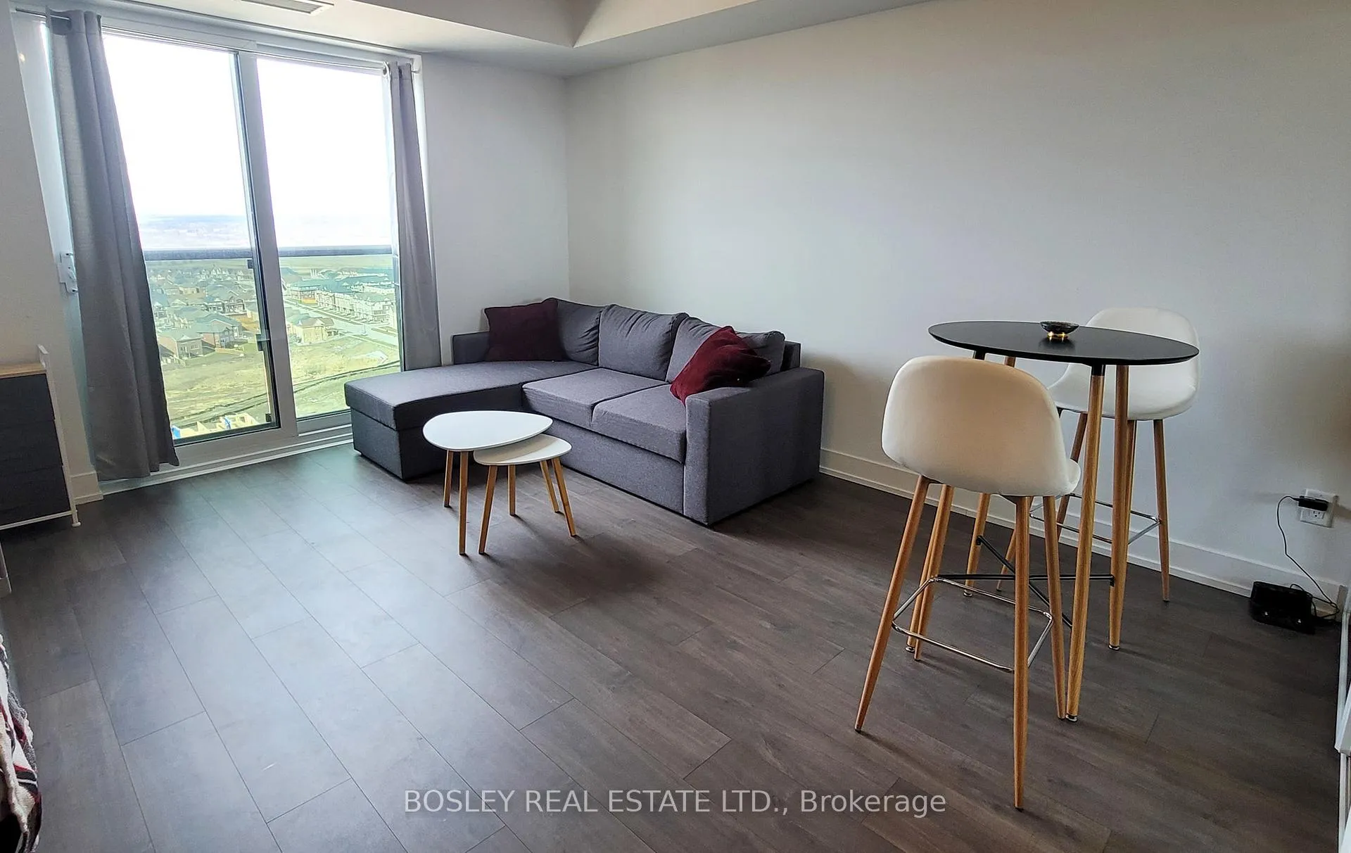 Photo 3 of Unit 2119, 2550 Simcoe Street N, Oshawa, Windfields — HOMEH