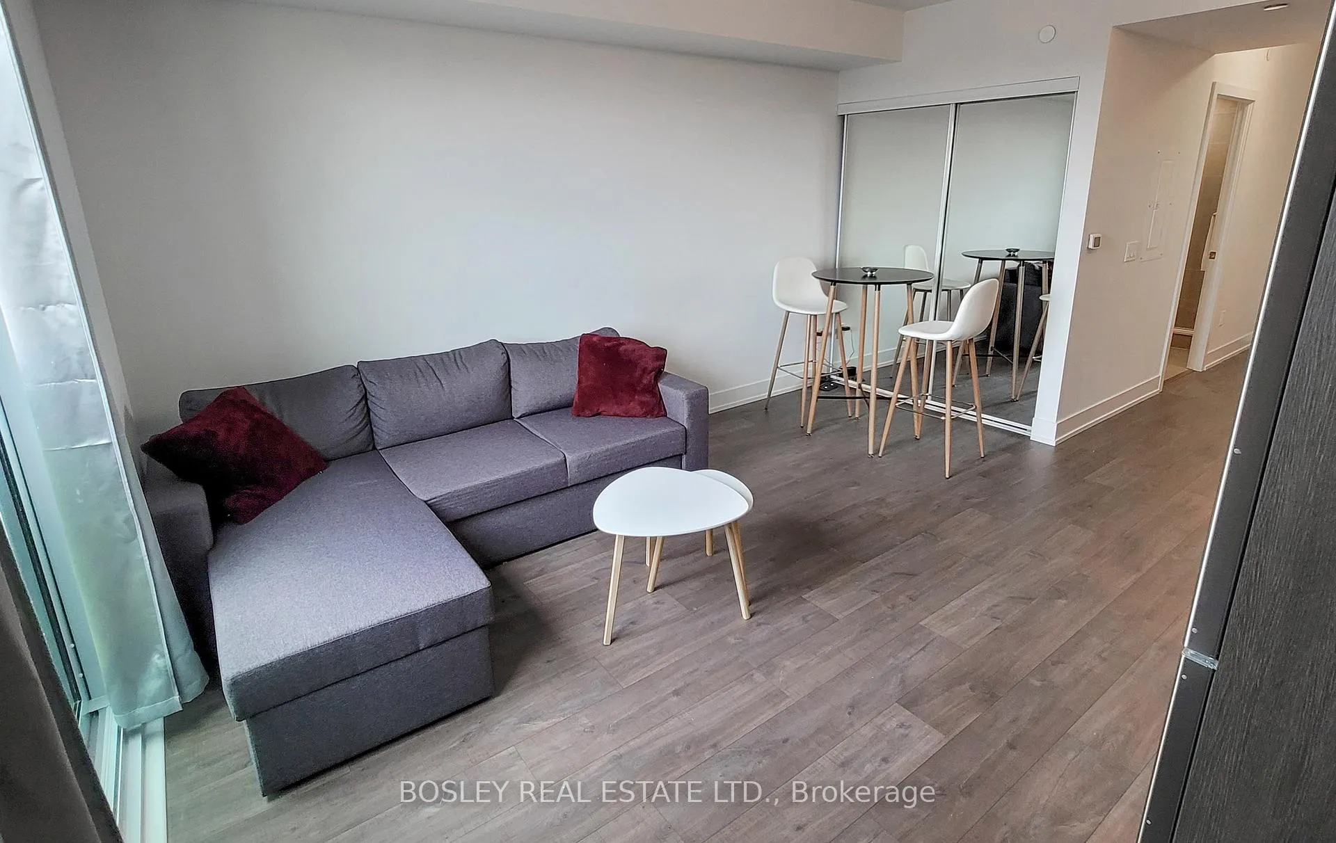 Photo 5 of Unit 2119, 2550 Simcoe Street N, Oshawa, Windfields — HOMEH