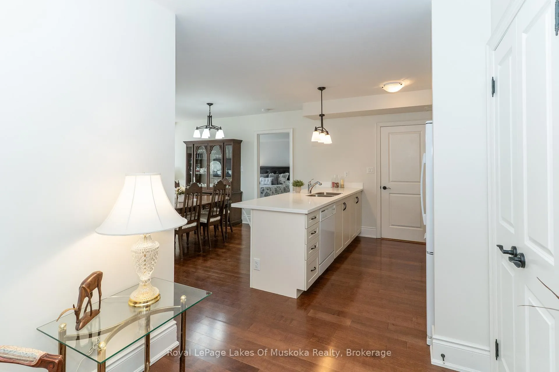 Photo 4 of Unit 304, 391B Manitoba Street, Bracebridge, Macaulay — HOMEH