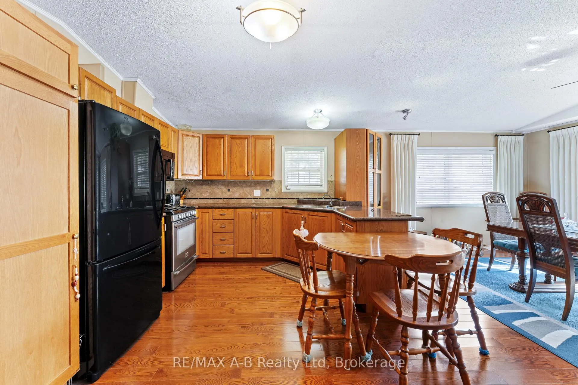 Photo 4 of Unit 936, 316489 31St Line, Zorra, Rural Zorra — HOMEH