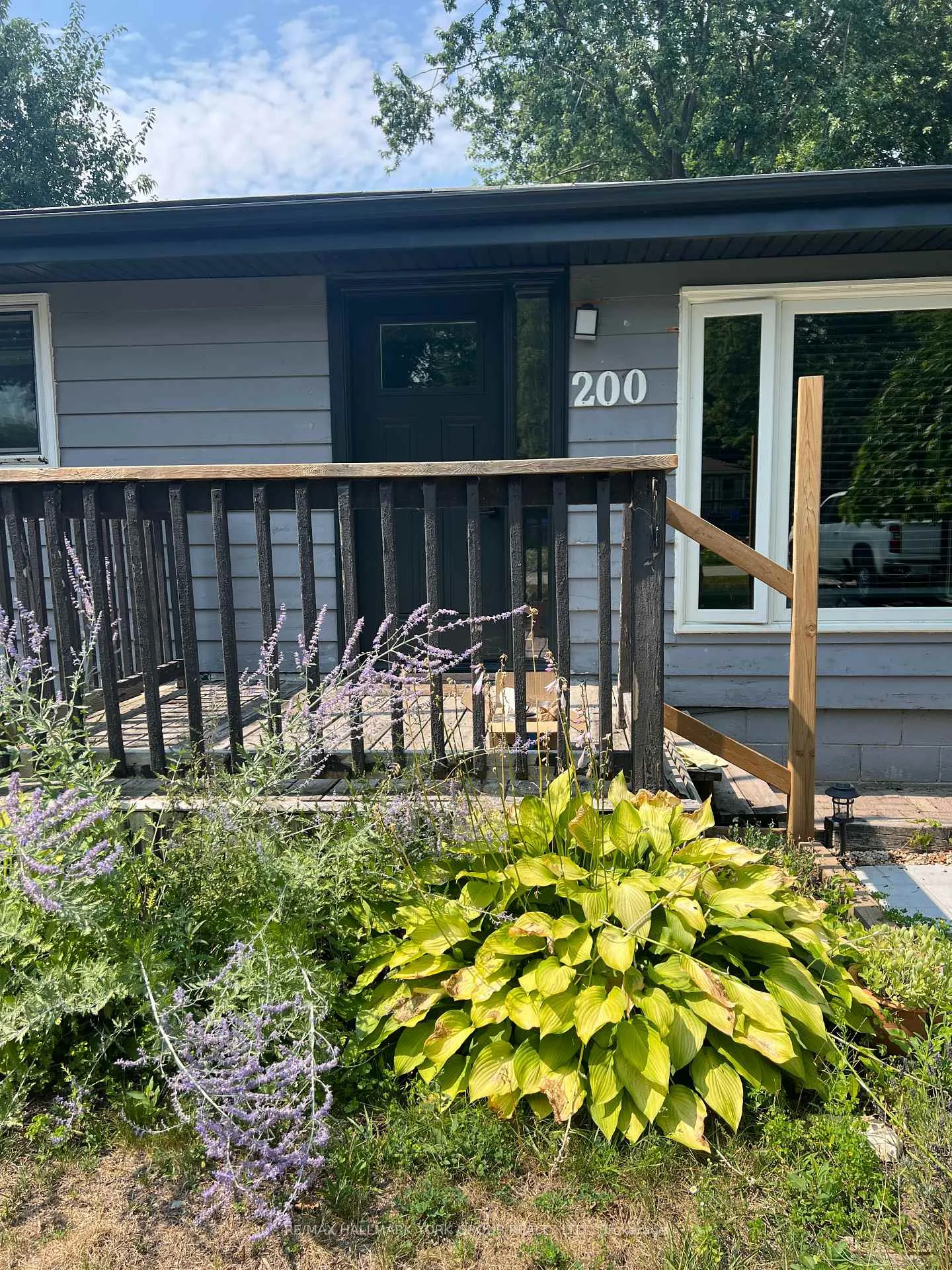 Photo 2 of 200 Spring Road, Georgina, Keswick North — HOMEH