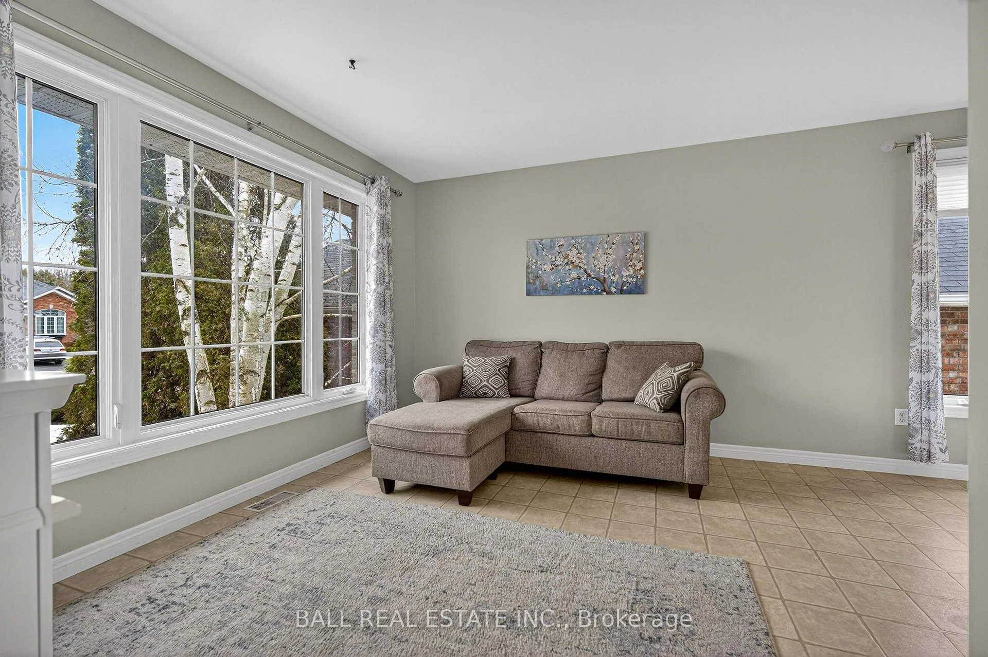 Photo 5 of 11 Francis Street, Selwyn — HOMEH