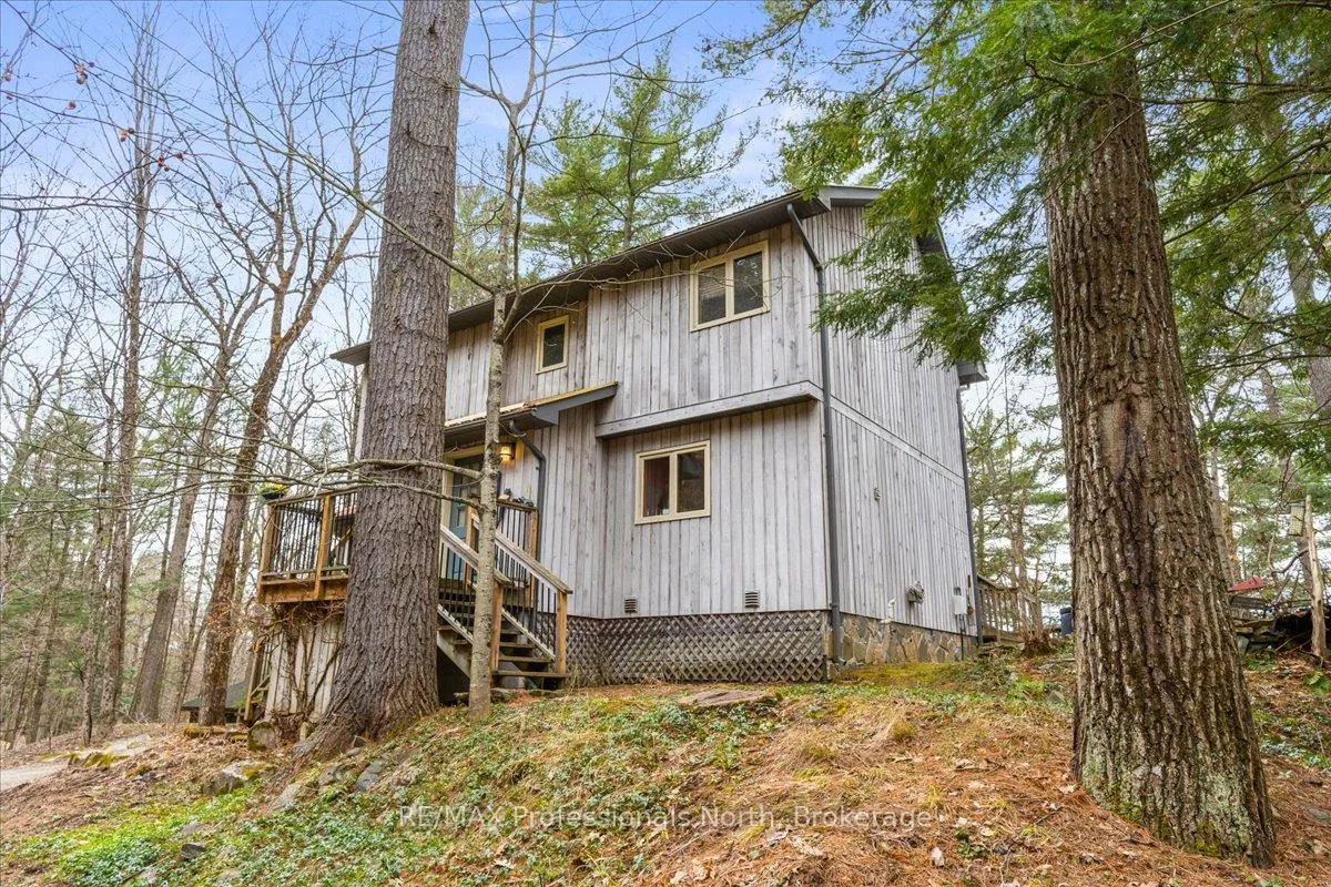 Photo 2 of 1032 Parallel Falls Lane, Minden Hills, Minden — HOMEH