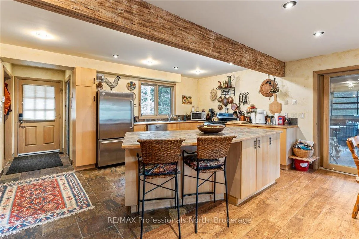 Photo 7 of 1032 Parallel Falls Lane, Minden Hills, Minden — HOMEH