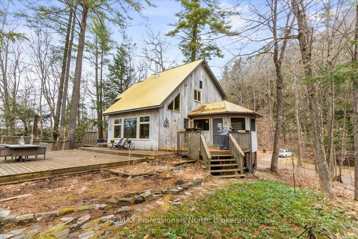 Photo 32 of 1032 Parallel Falls Lane, Minden Hills, Minden — HOMEH
