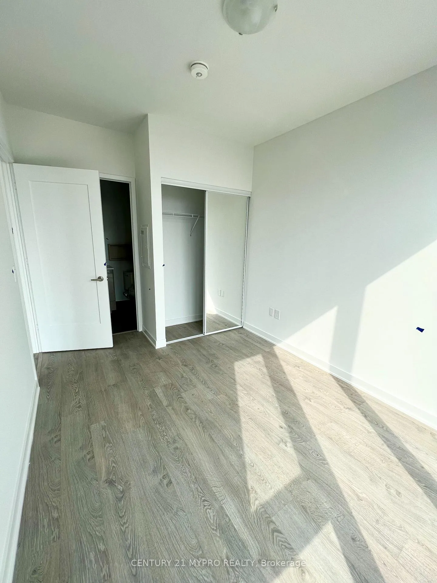 Photo 11 of Unit 1015, 60 Princess Street, Toronto, Waterfront Communities — HOMEH