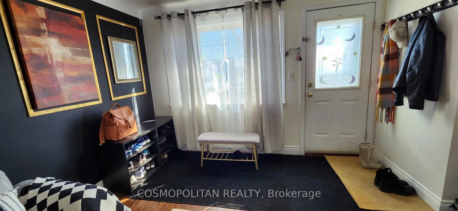 Photo 4 of 257 Grantham Avenue, St. Catharines, Facer — HOMEH