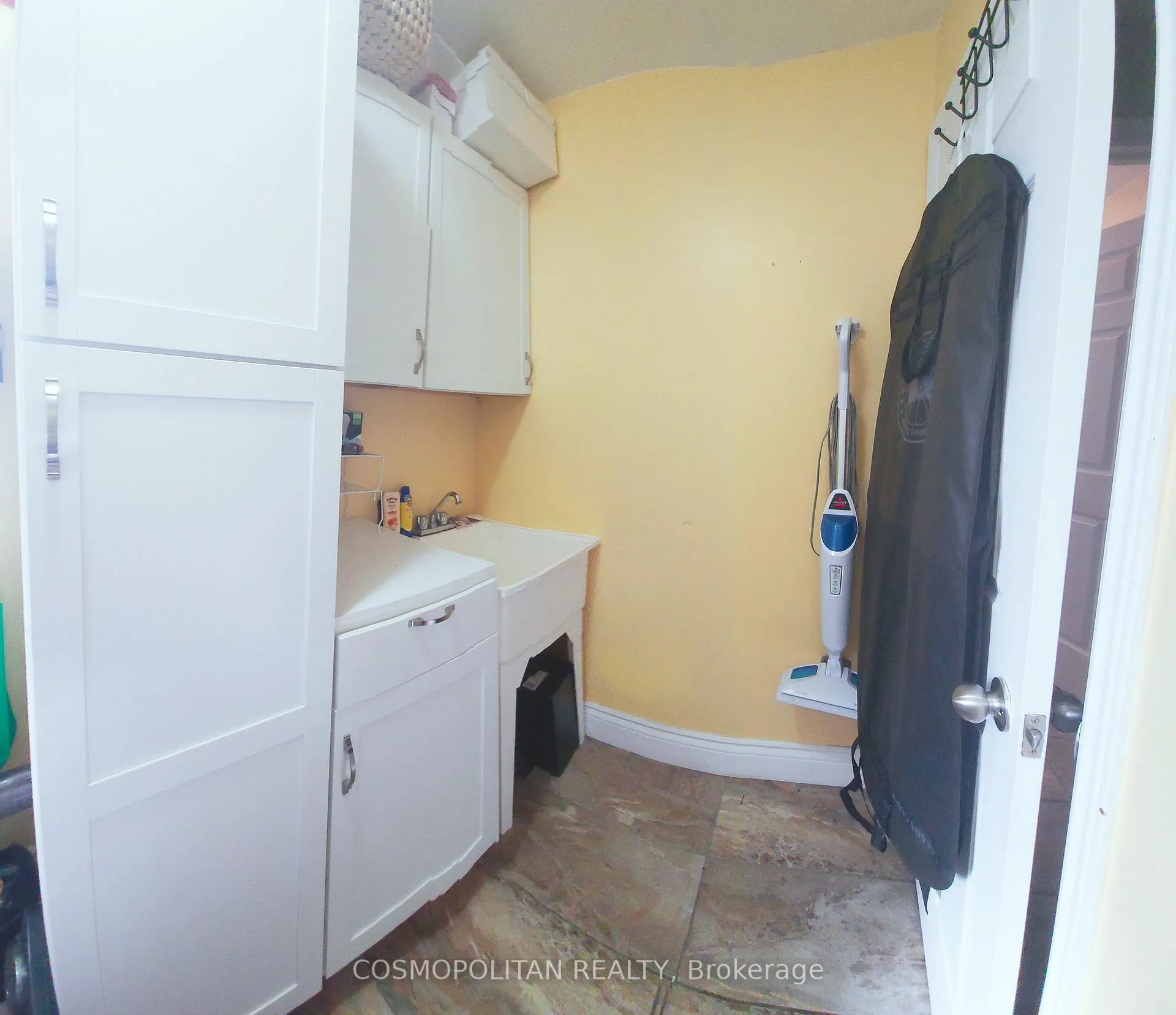 Photo 14 of 257 Grantham Avenue, St. Catharines, Facer — HOMEH
