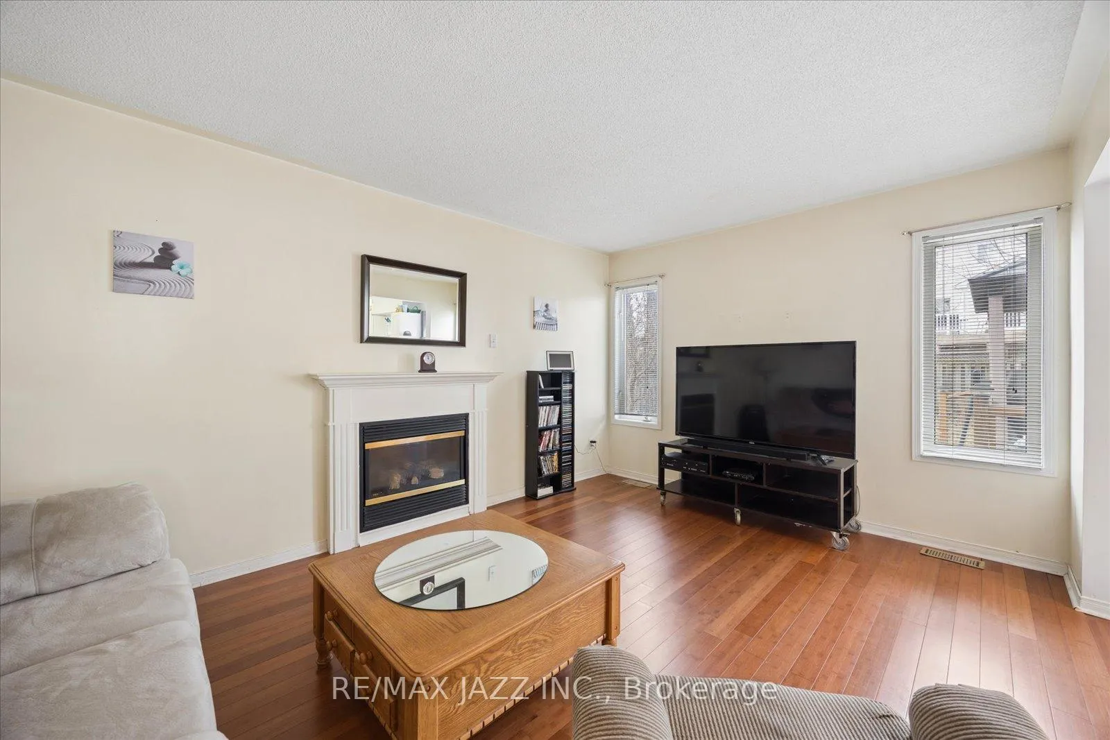 Photo 10 of 1395 Ashgrove Crescent, Oshawa, Pinecrest — HOMEH
