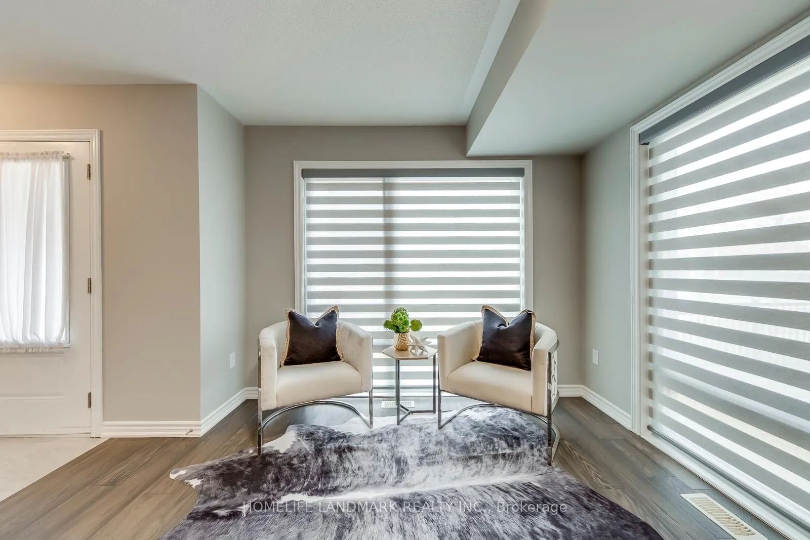 Photo 8 of Unit Unit 7 -, 2485 Badger Crescent, Oakville, Glen Abbey — HOMEH