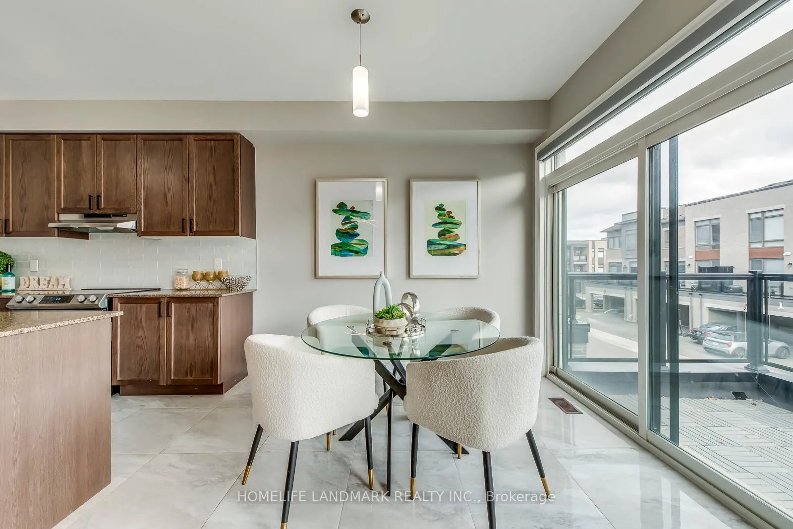 Photo 21 of Unit Unit 7 -, 2485 Badger Crescent, Oakville, Glen Abbey — HOMEH