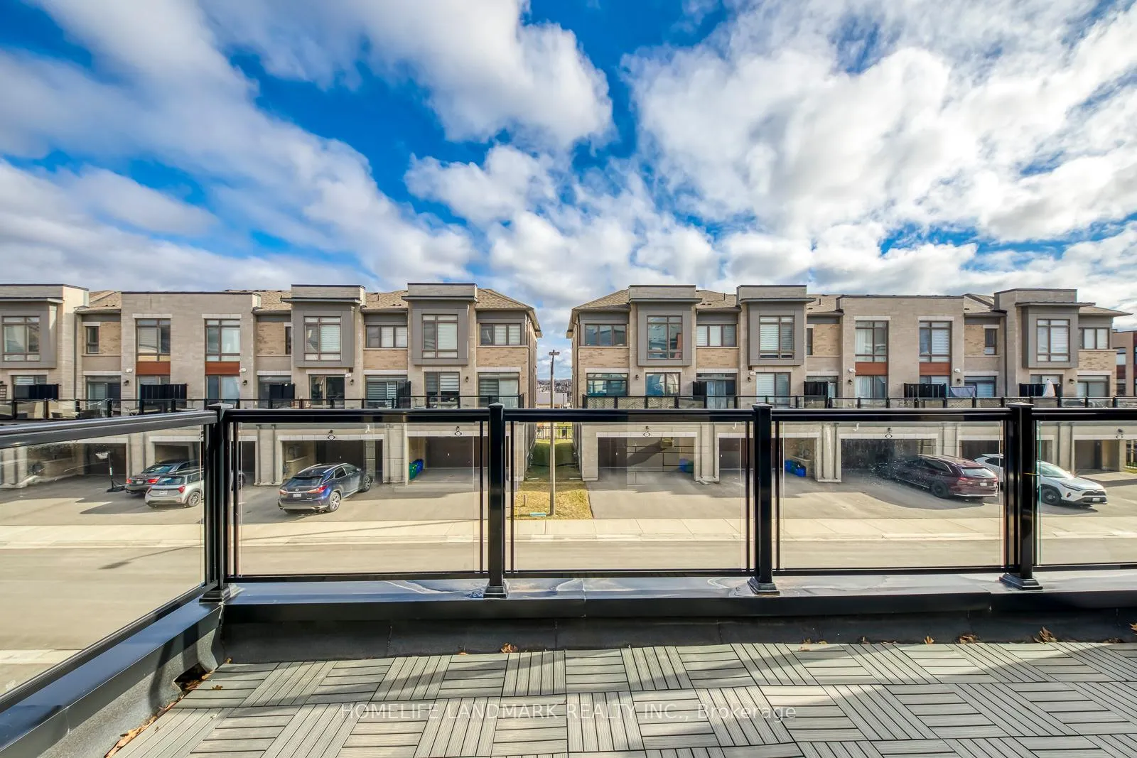 Photo 23 of Unit Unit 7 -, 2485 Badger Crescent, Oakville, Glen Abbey — HOMEH