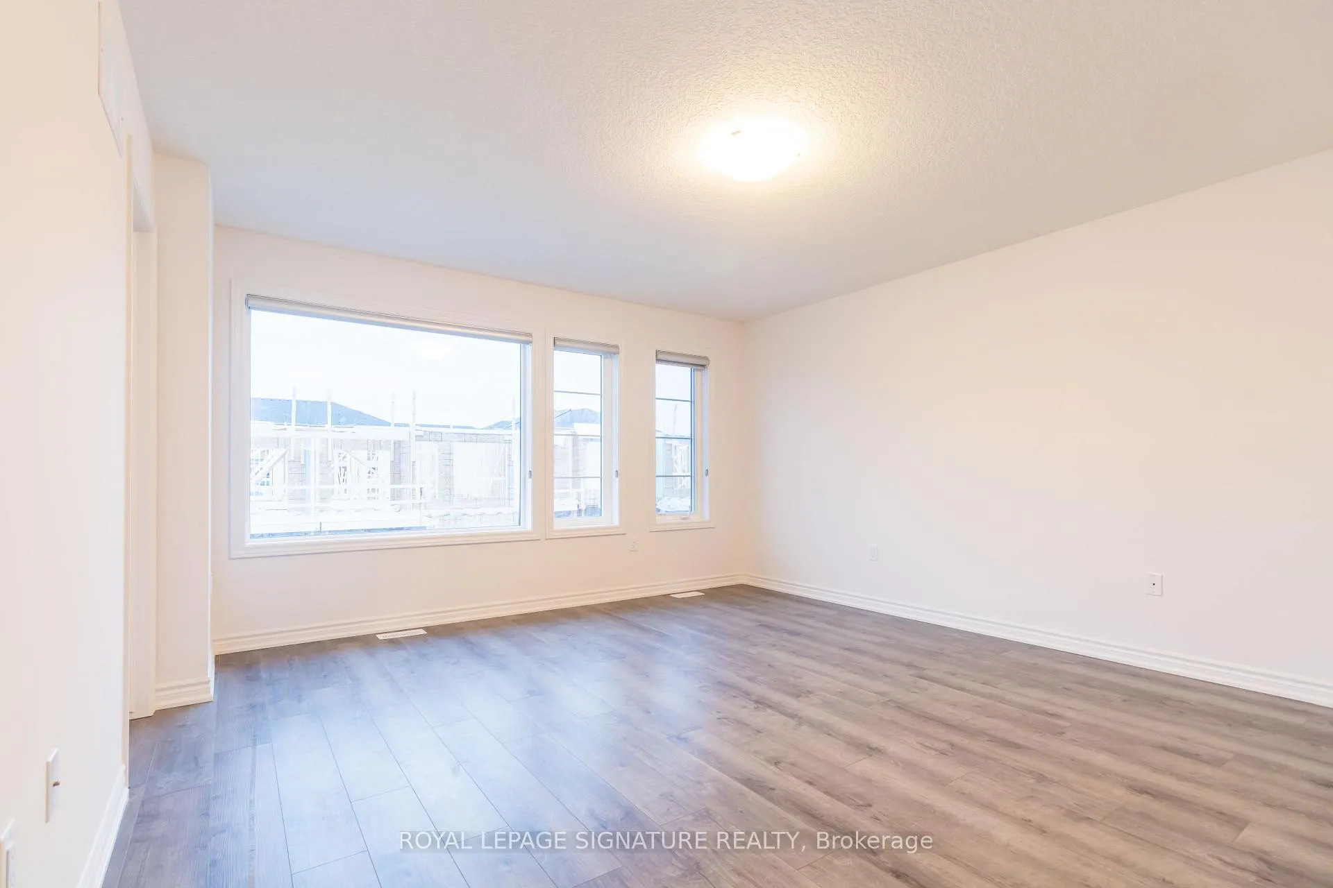 Photo 14 of Unit 10, 61 Soho Street, Hamilton, Stoney Creek — HOMEH