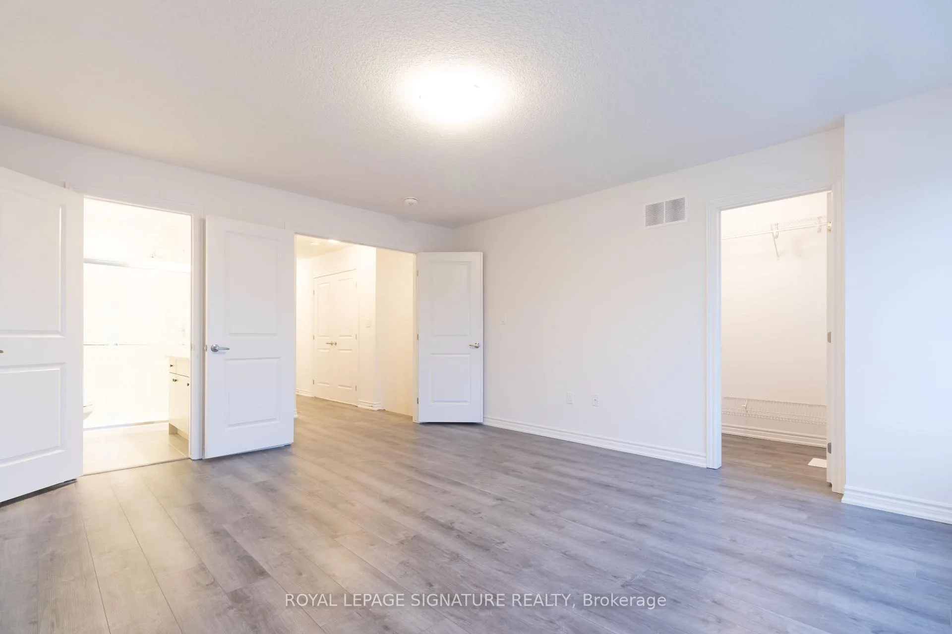 Photo 15 of Unit 10, 61 Soho Street, Hamilton, Stoney Creek — HOMEH