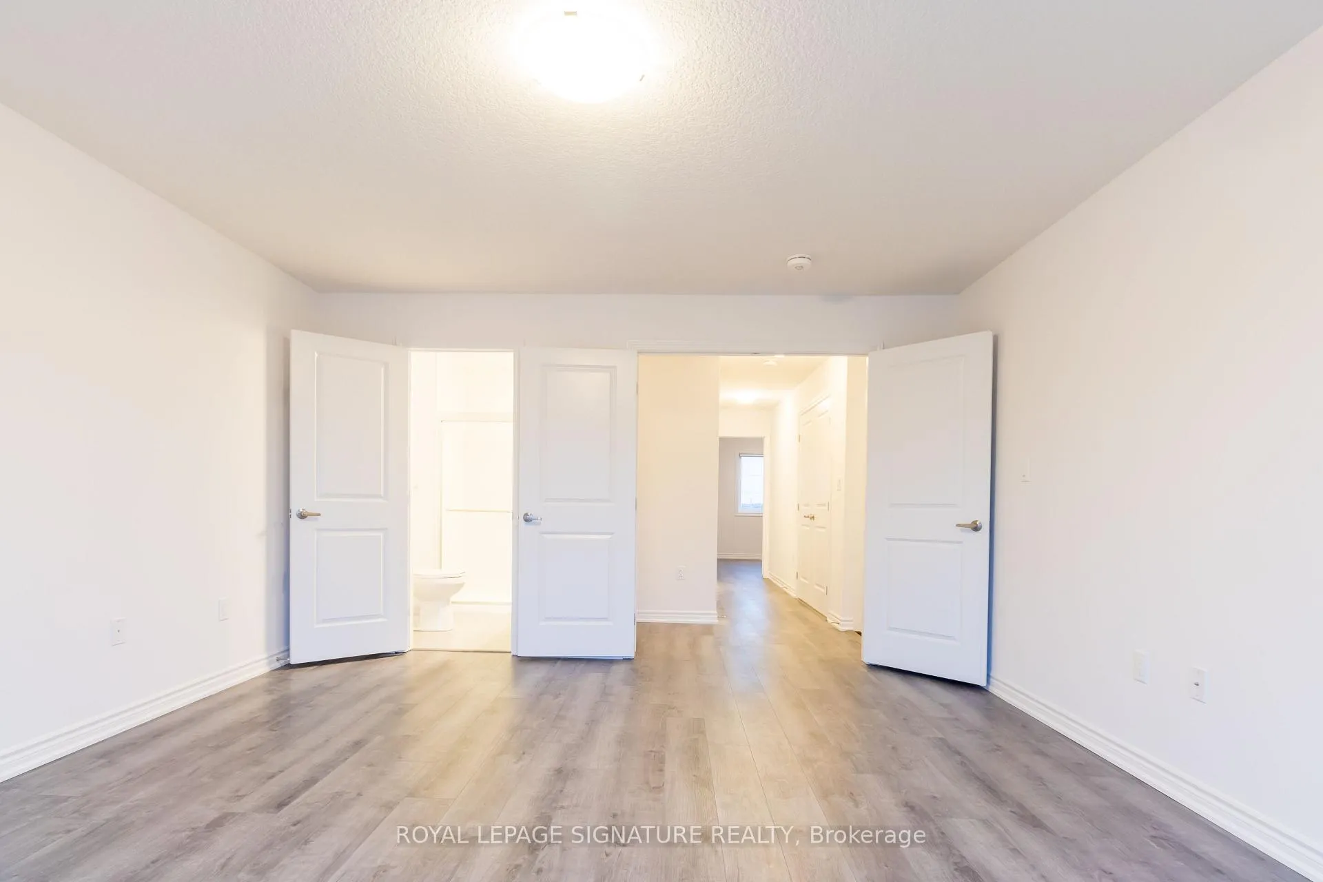 Photo 16 of Unit 10, 61 Soho Street, Hamilton, Stoney Creek — HOMEH