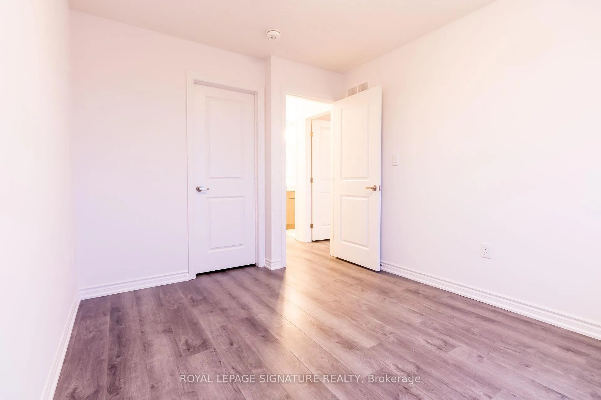 Photo 21 of Unit 10, 61 Soho Street, Hamilton, Stoney Creek — HOMEH