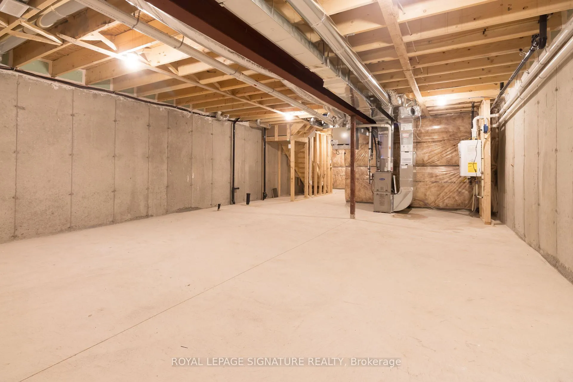 Photo 26 of Unit 10, 61 Soho Street, Hamilton, Stoney Creek — HOMEH
