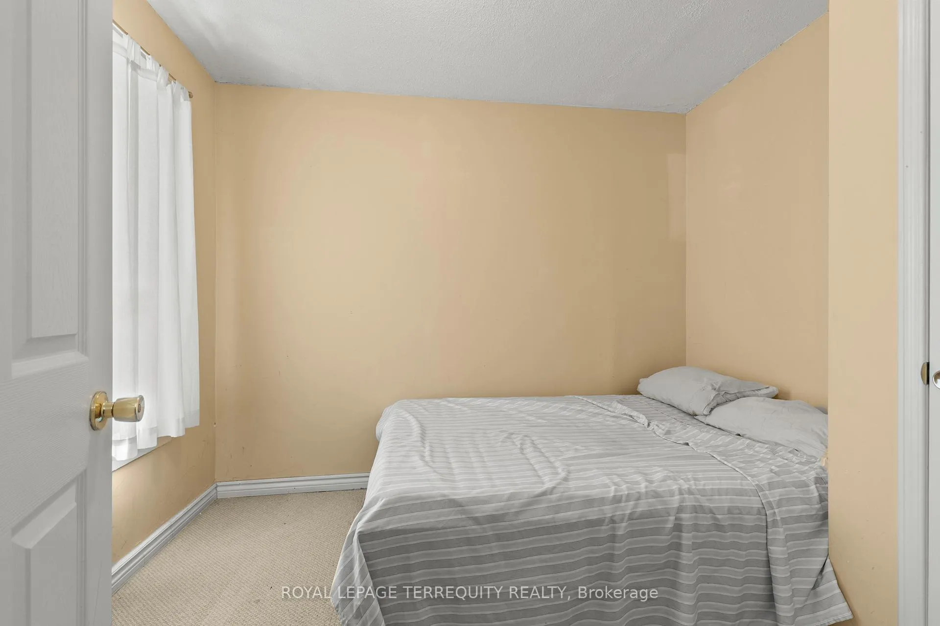 Photo 10 of 36 East 24th Street, Hamilton, Eastmount — HOMEH